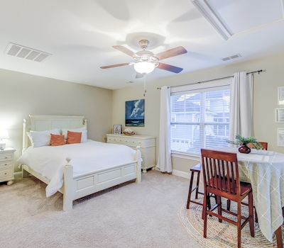 Charming studio with 3 pools, kitchenette & AC