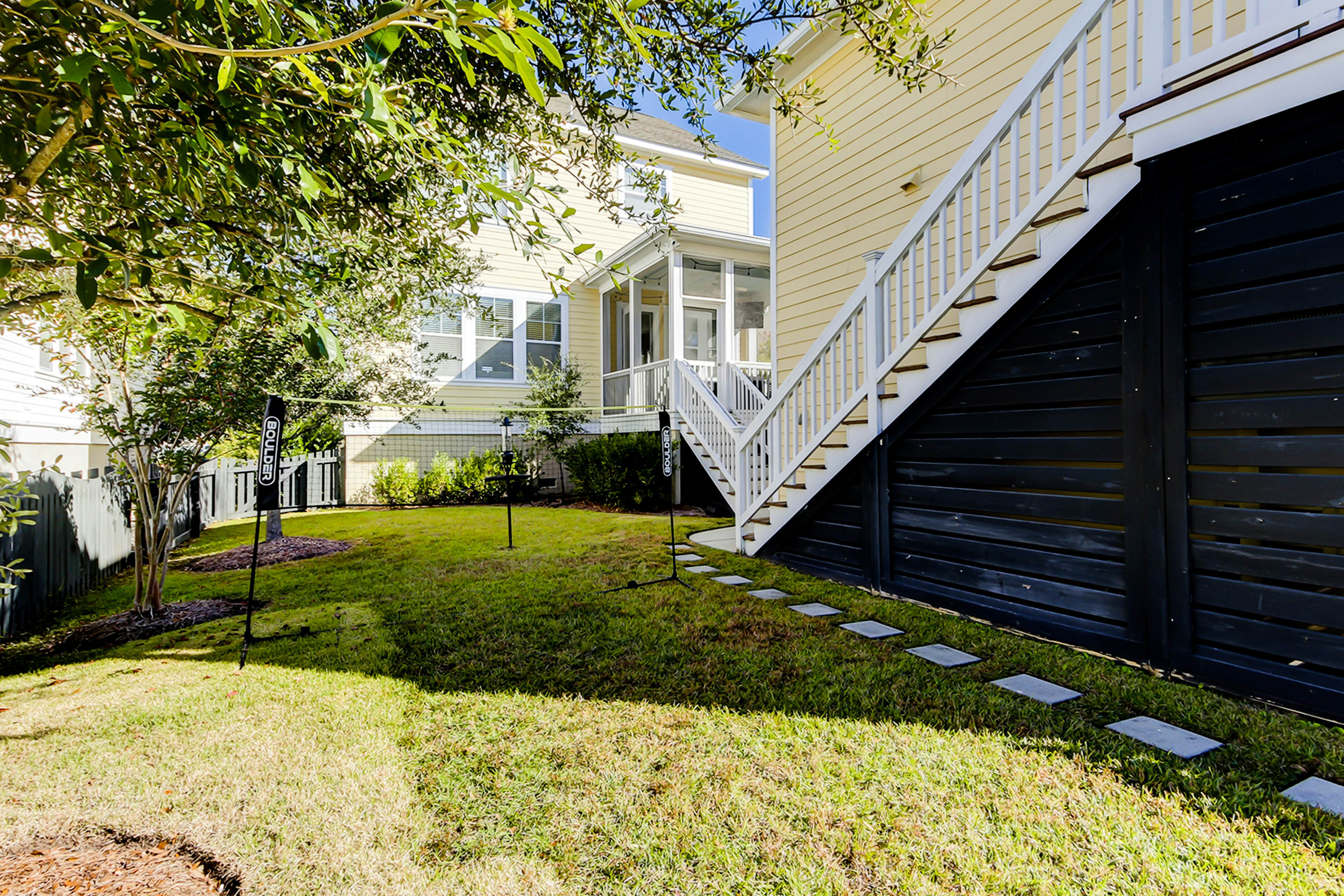 Charming studio with 3 pools, kitchenette & AC