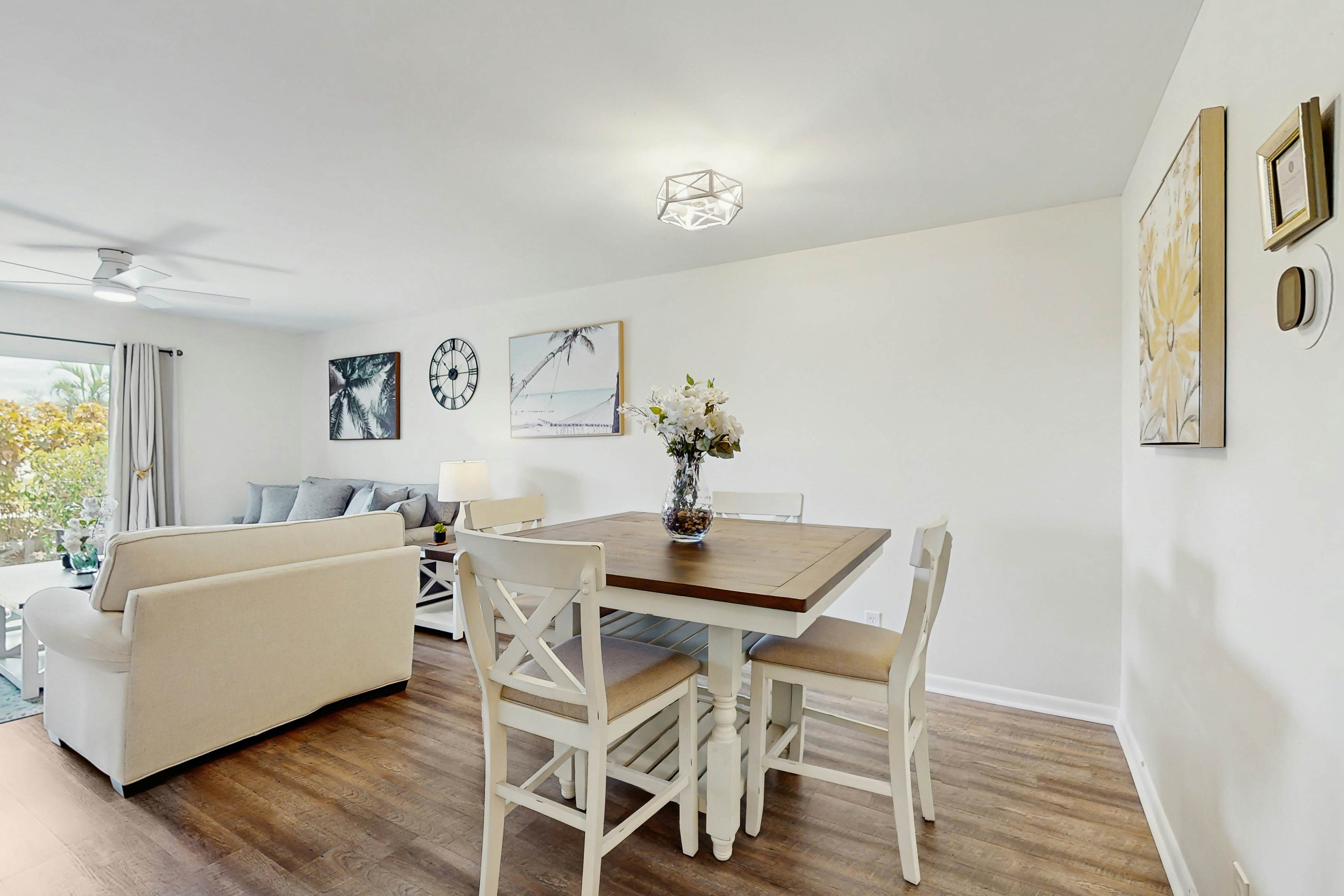 Beautiful condo near beaches & activities with pool access and golf course view