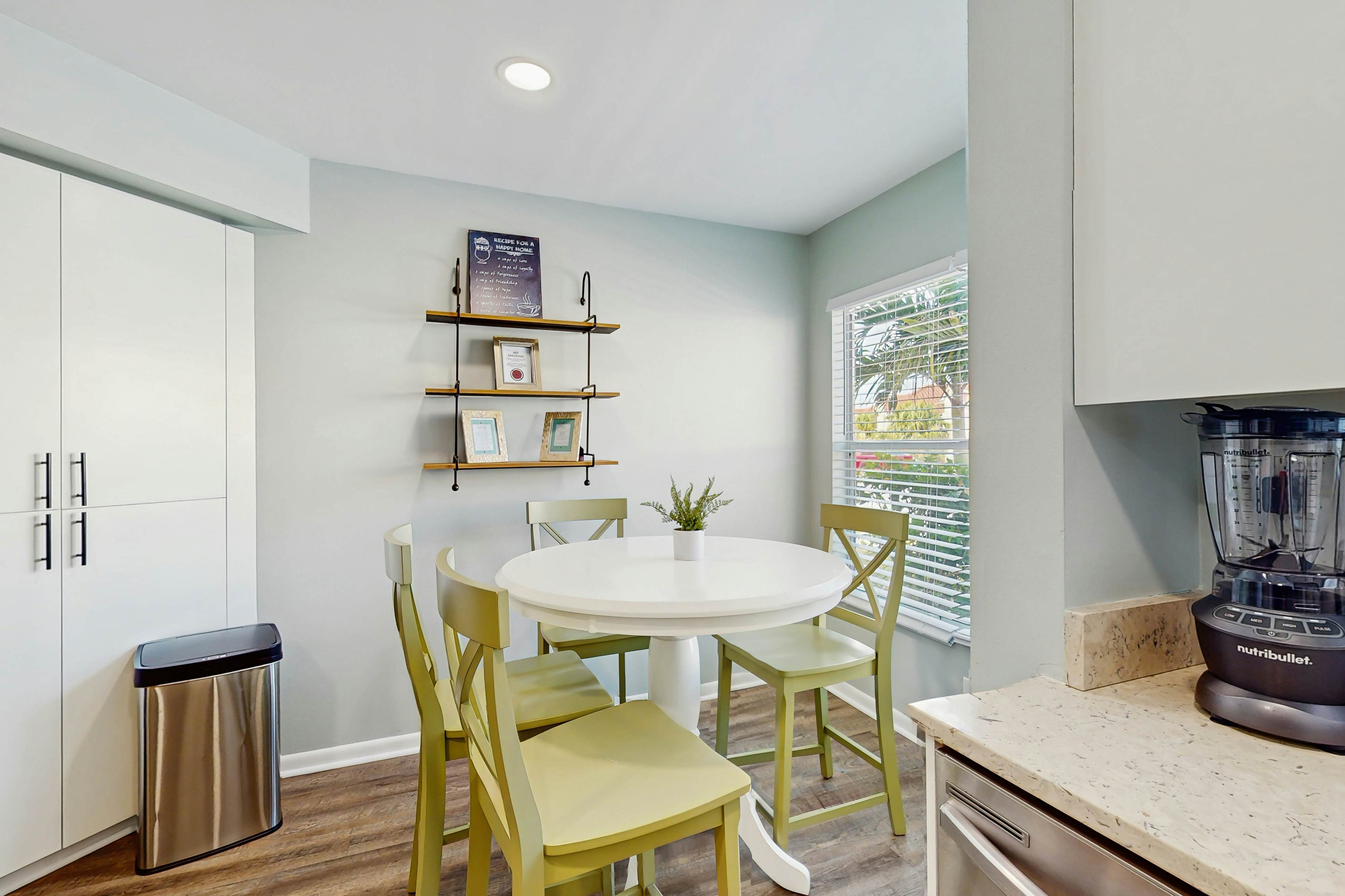 Beautiful condo near beaches & activities with pool access and golf course view