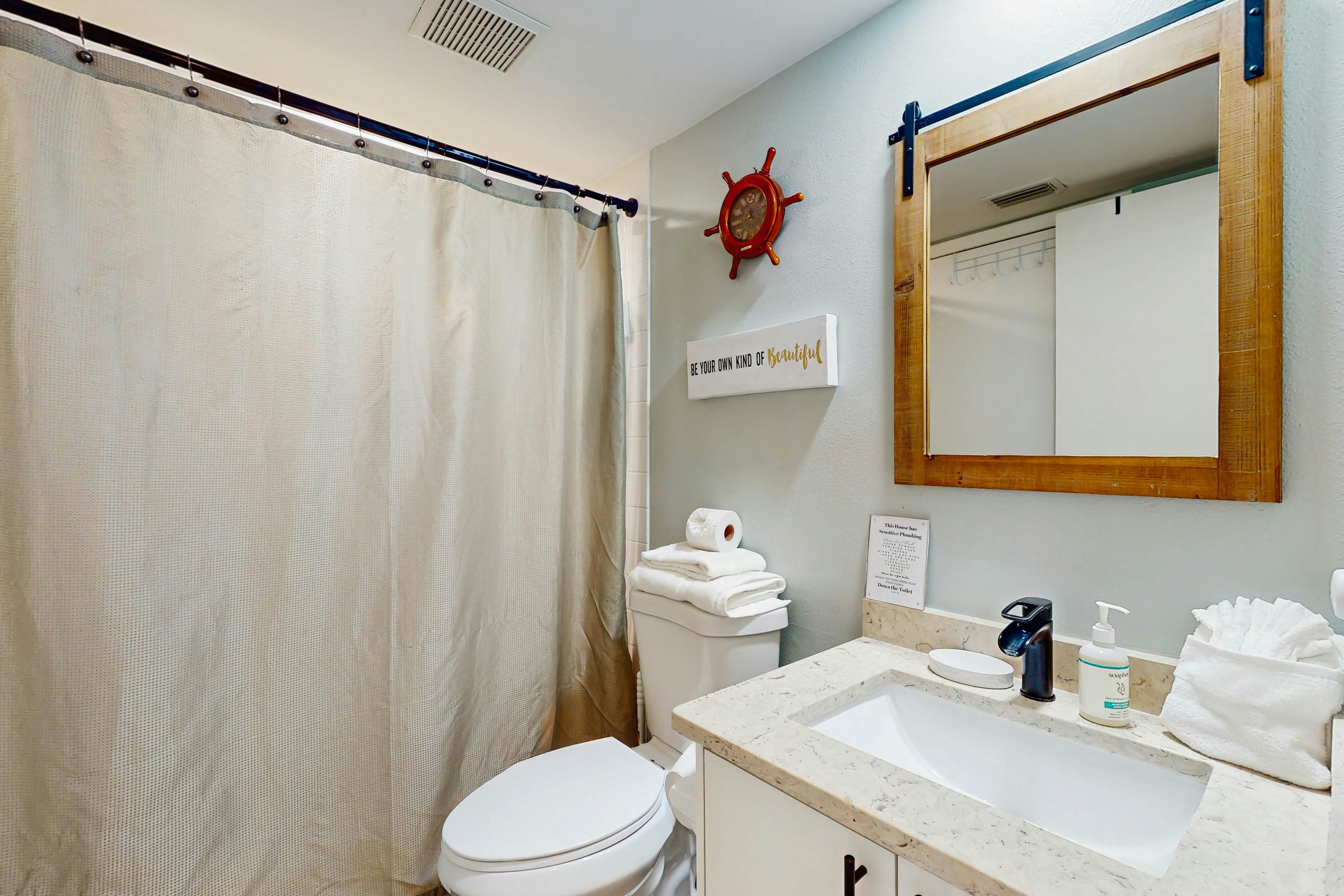 Beautiful condo near beaches & activities with pool access and golf course view