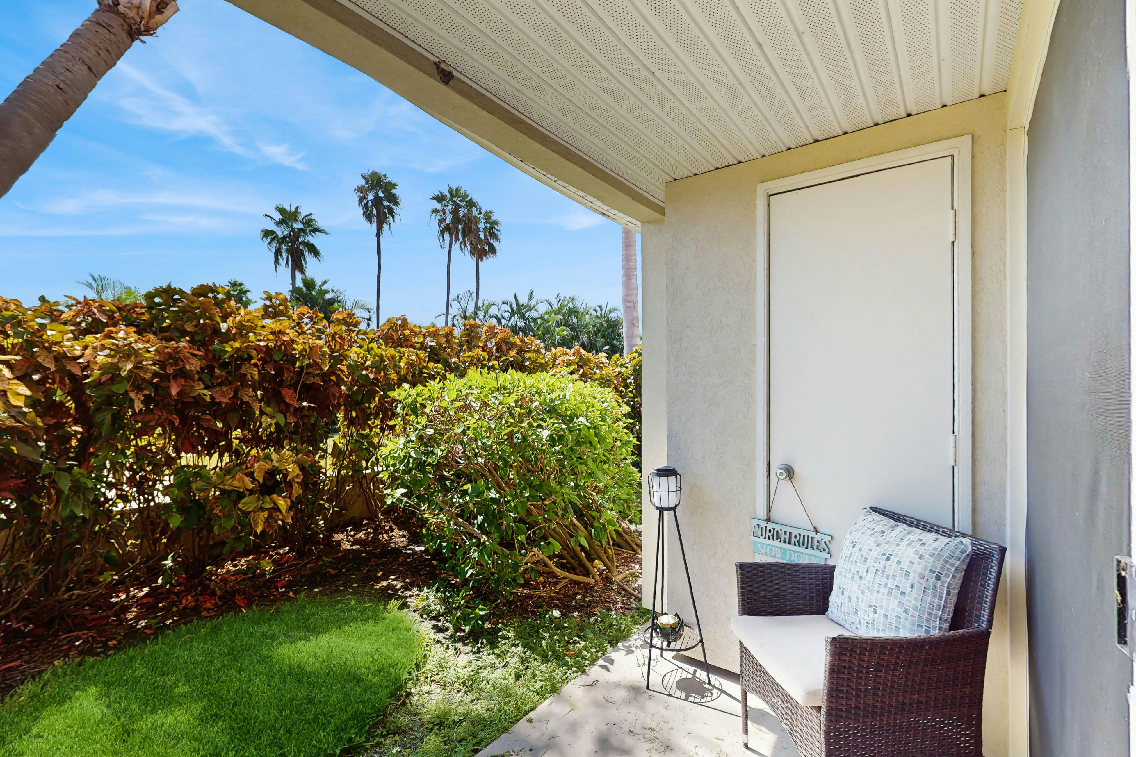 Beautiful condo near beaches & activities with pool access and golf course view