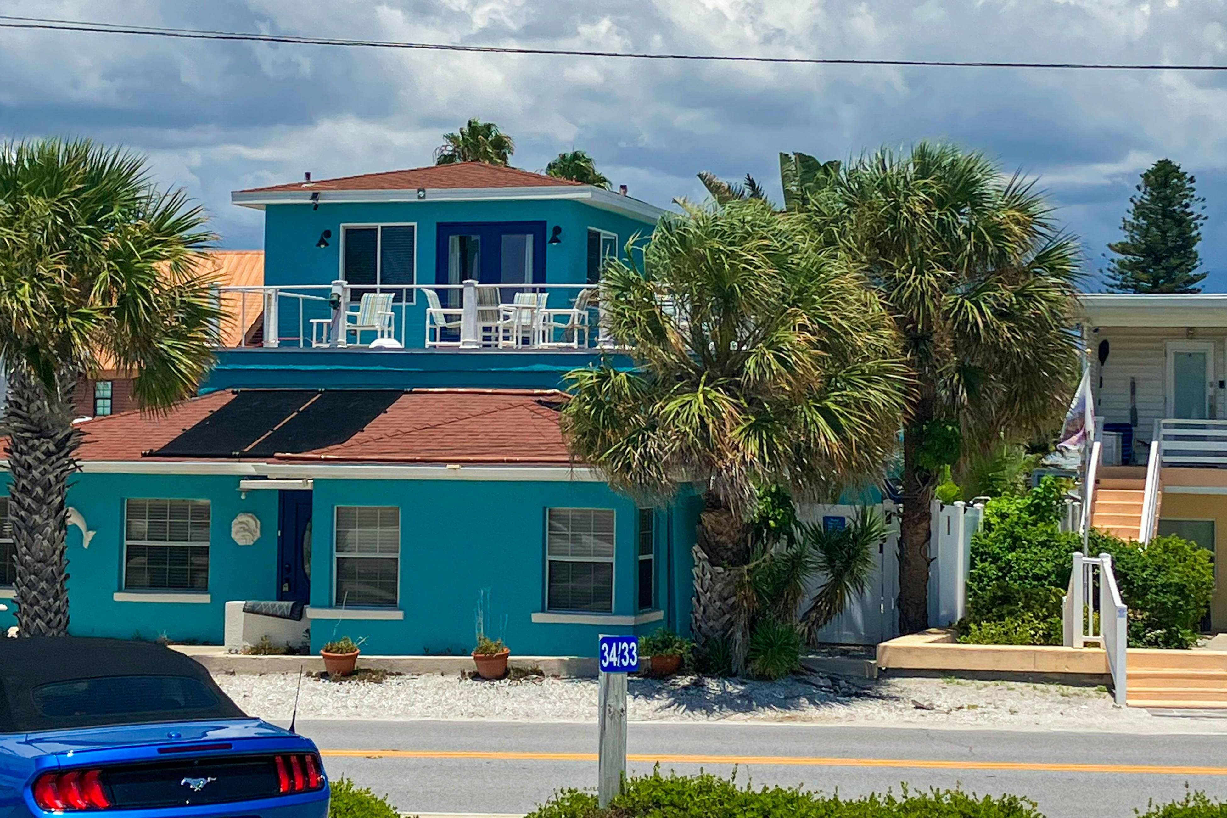 Treasure Island paradise with pool & Gulf-view deck - steps to Sunset Beach