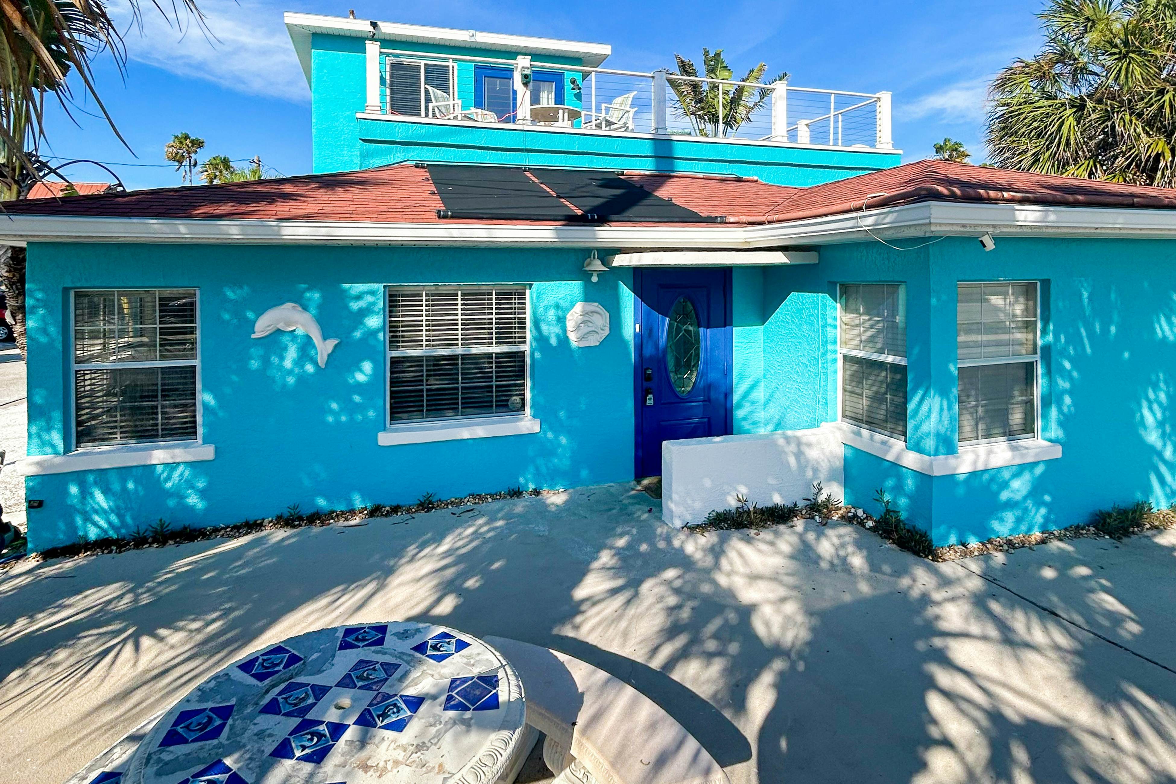 Treasure Island paradise with pool & Gulf-view deck - steps to Sunset Beach