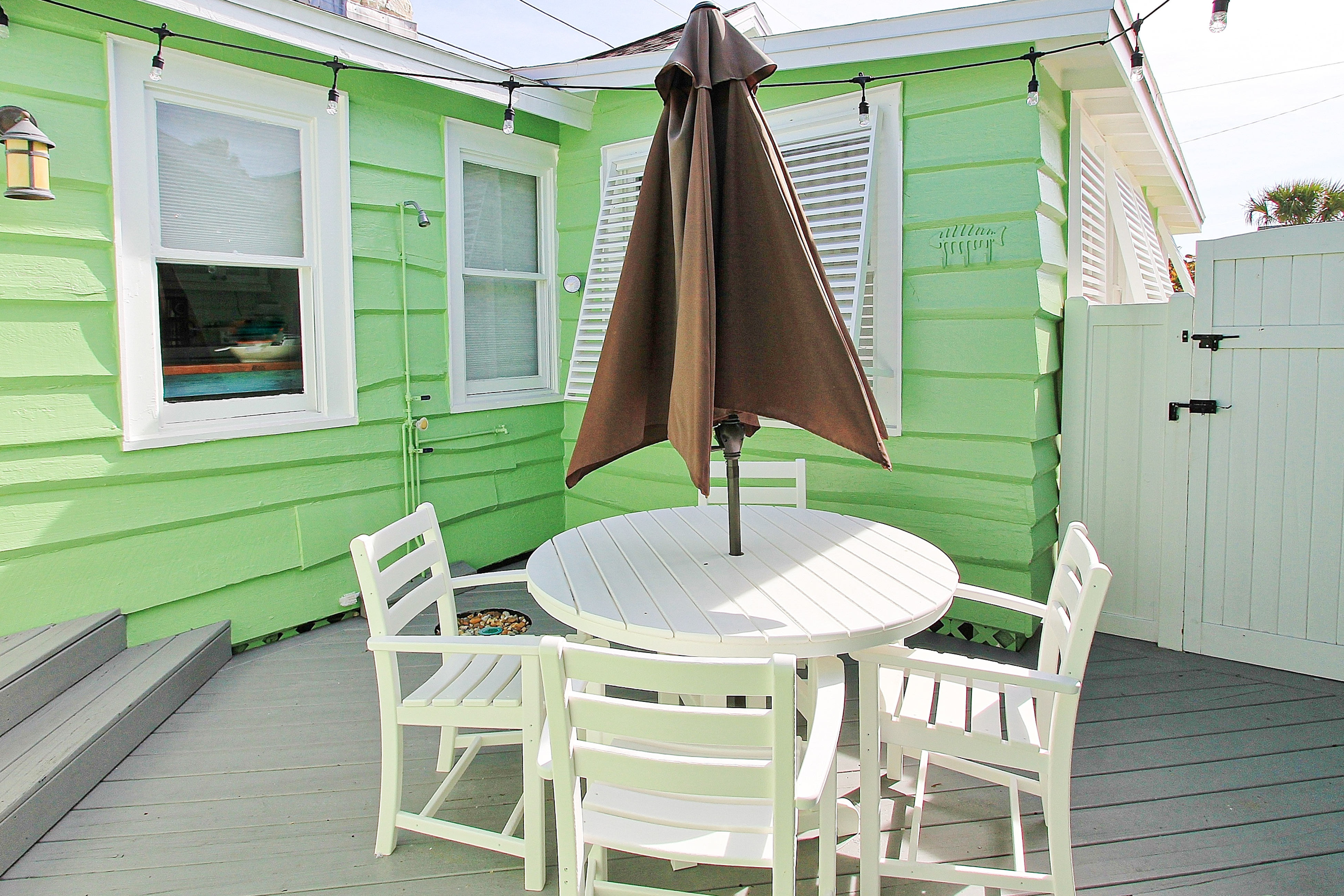 Modern beach getaway steps to beach WD and AC walk to dining