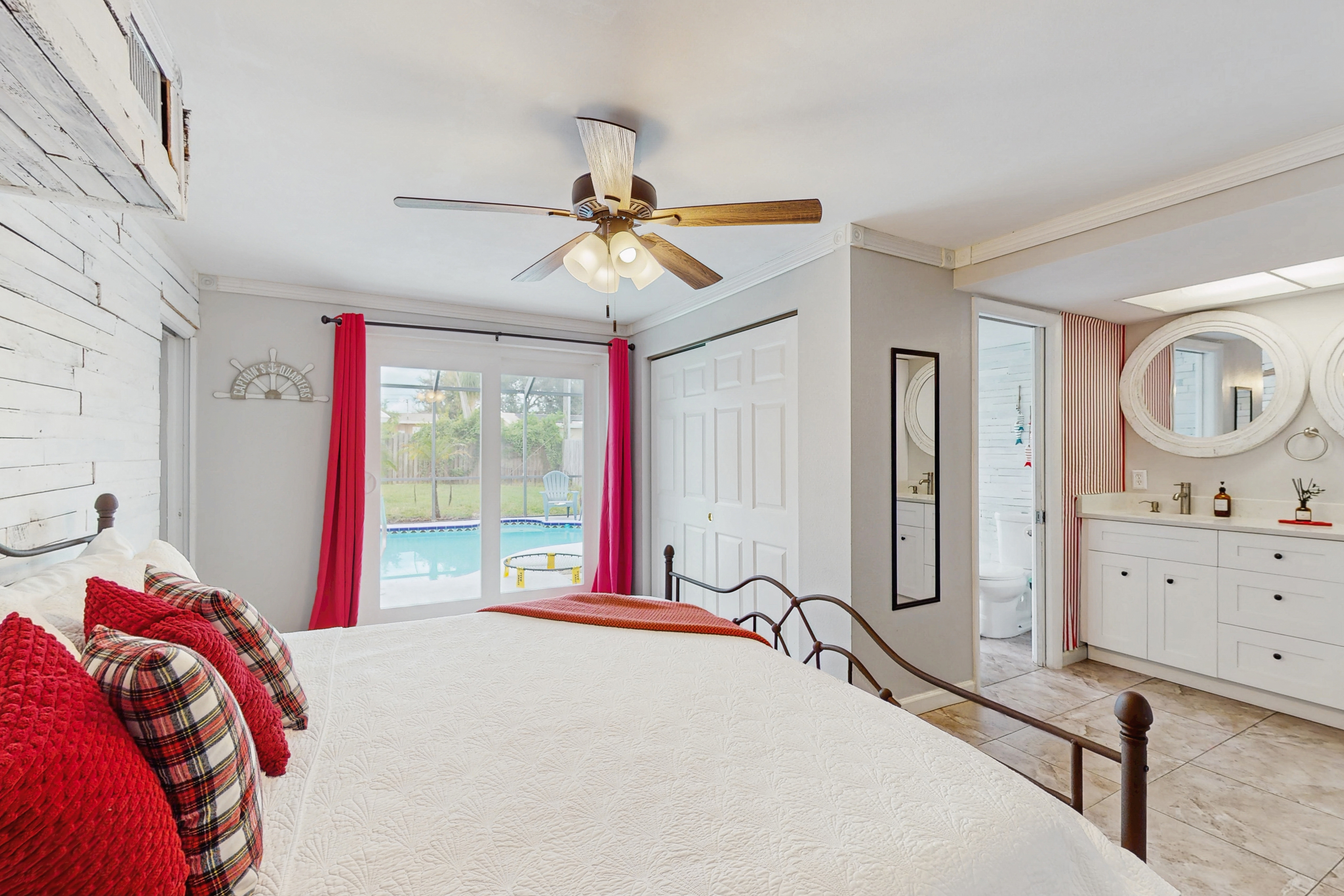 Spacious family friendly pool home with hot tub and game room near Gulf beaches