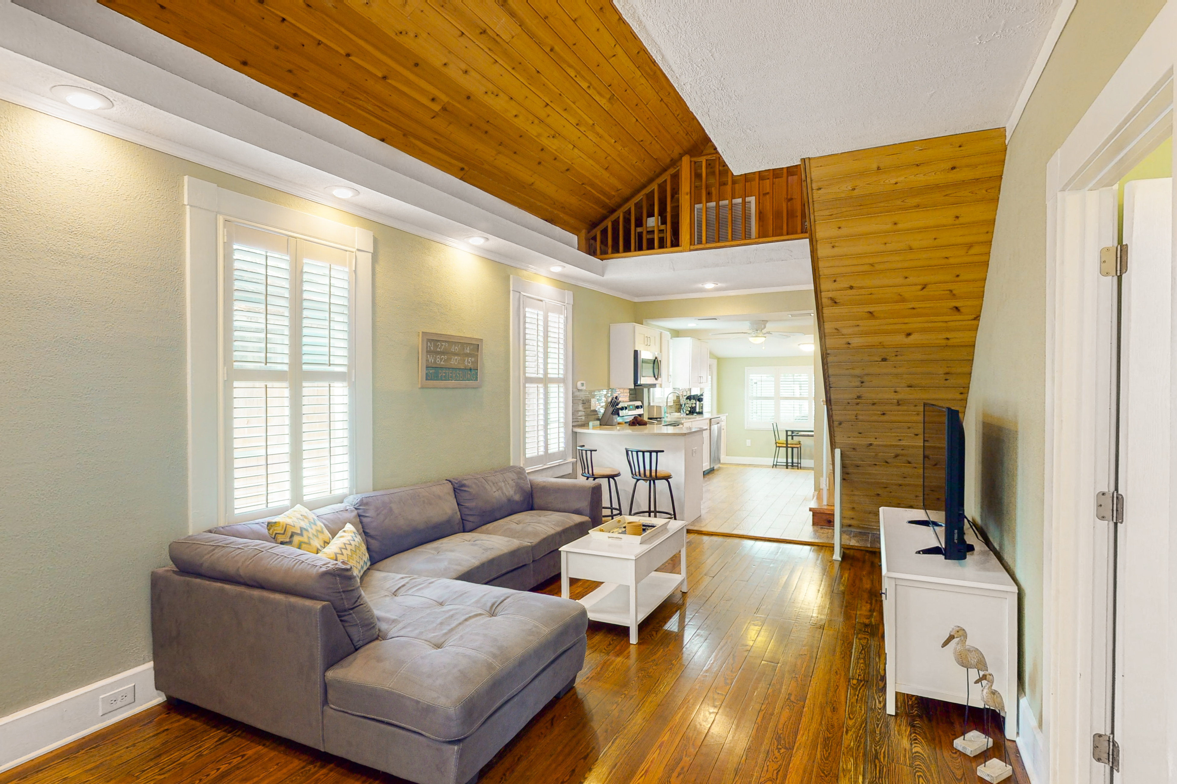 Charming Downtown Gulfport Escape | Snowbird Friendly