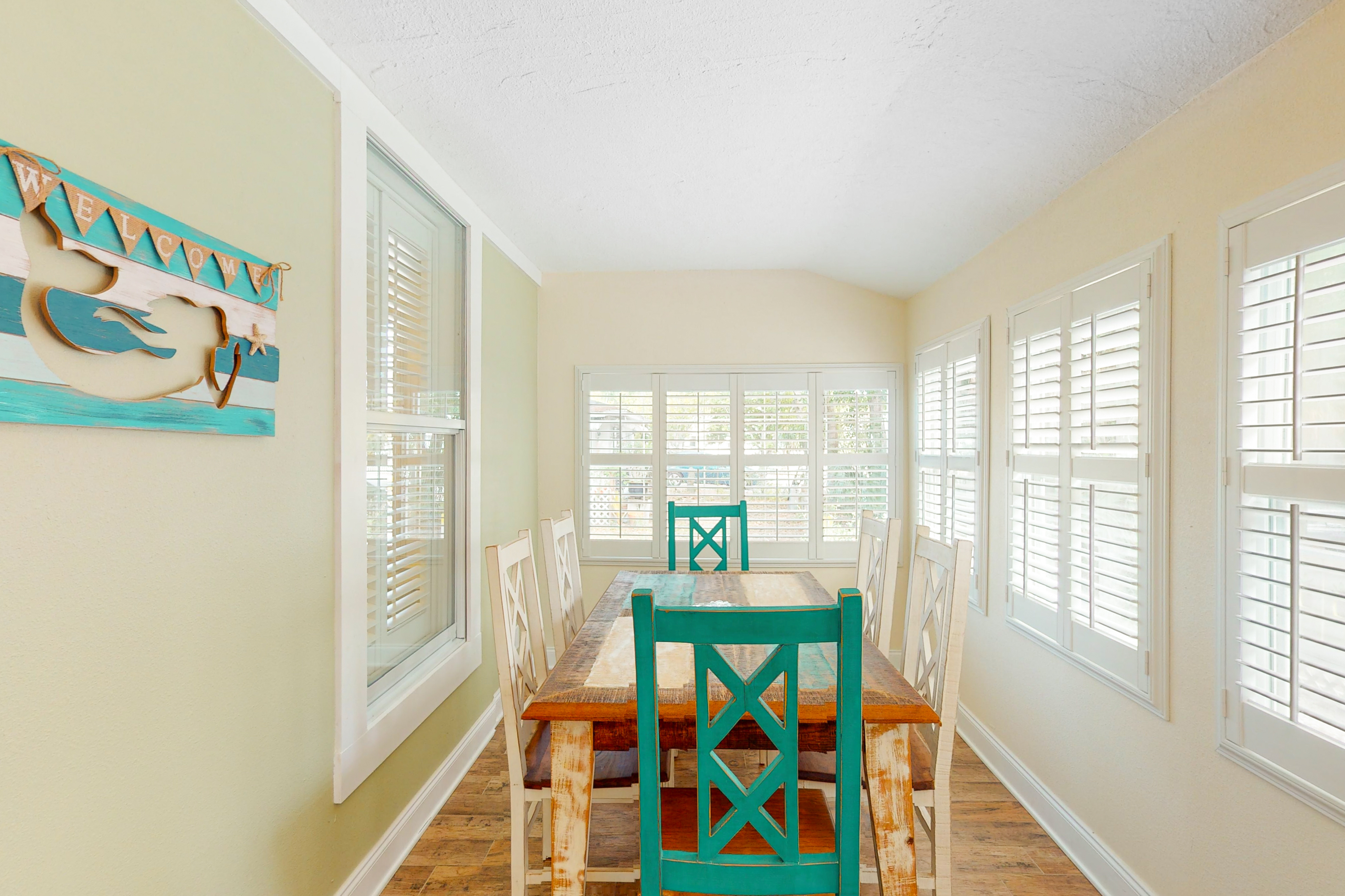 Charming Downtown Gulfport Escape | Snowbird Friendly