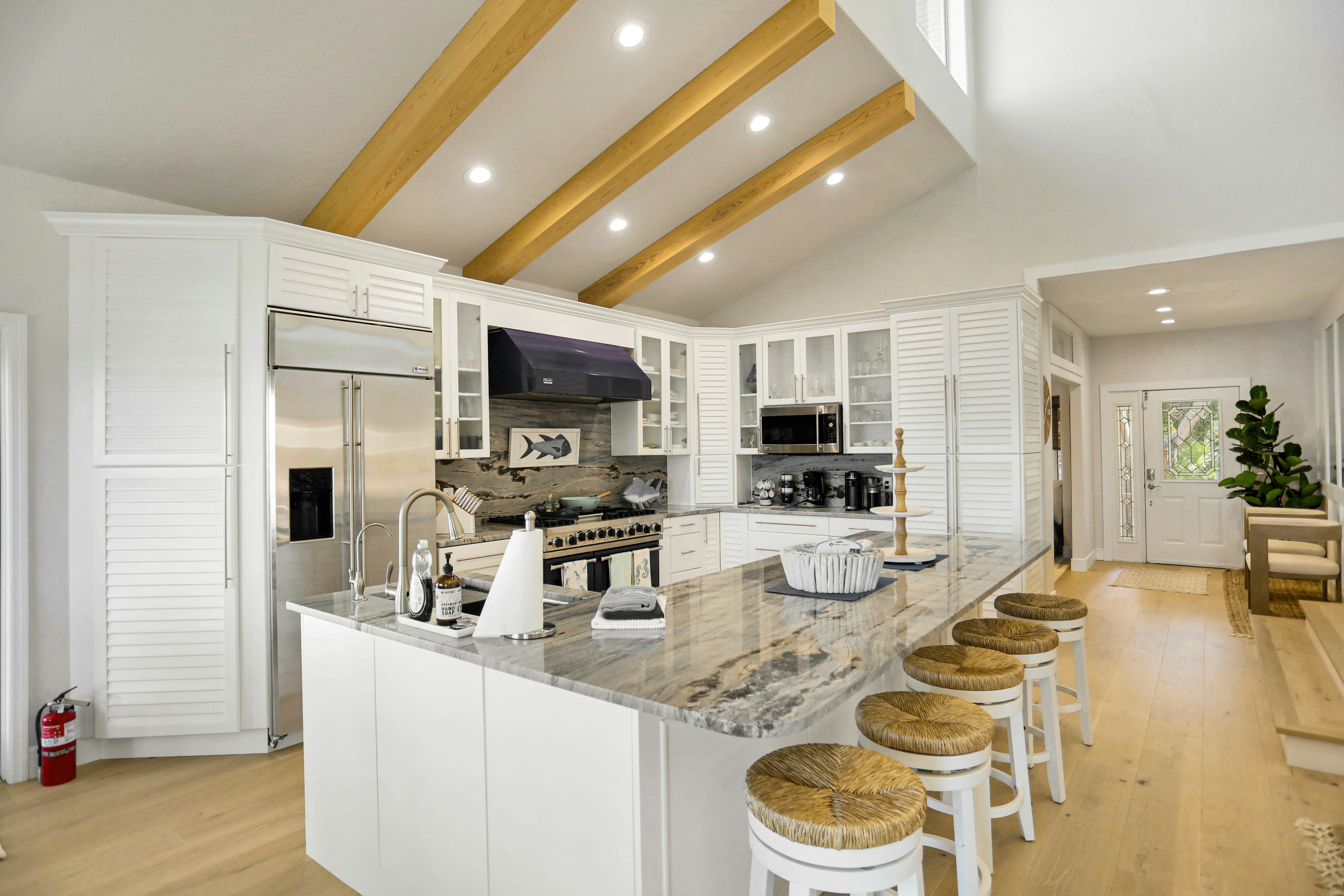 Luxurious waterfront home w pool game room dock