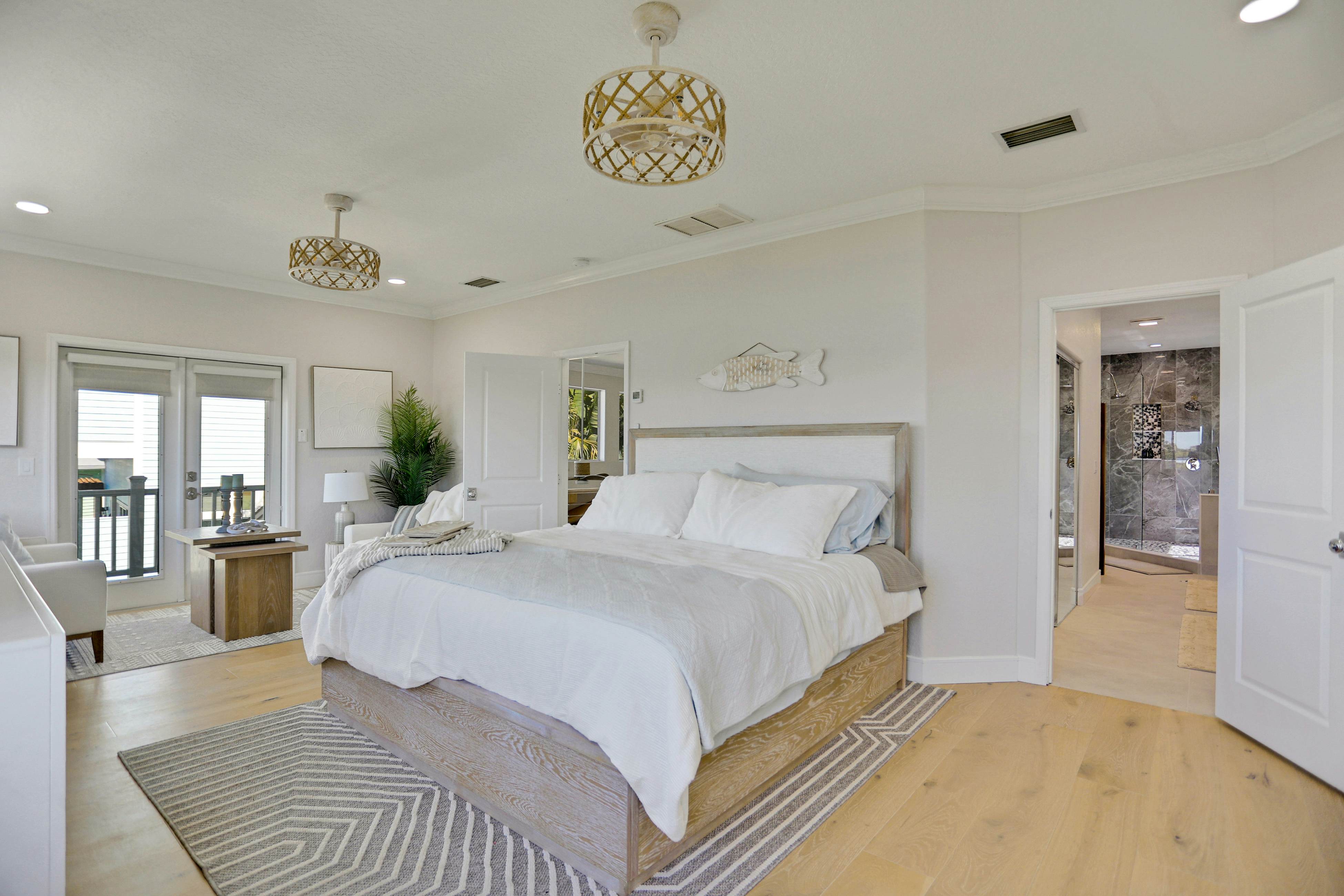 Luxurious waterfront home w pool game room dock