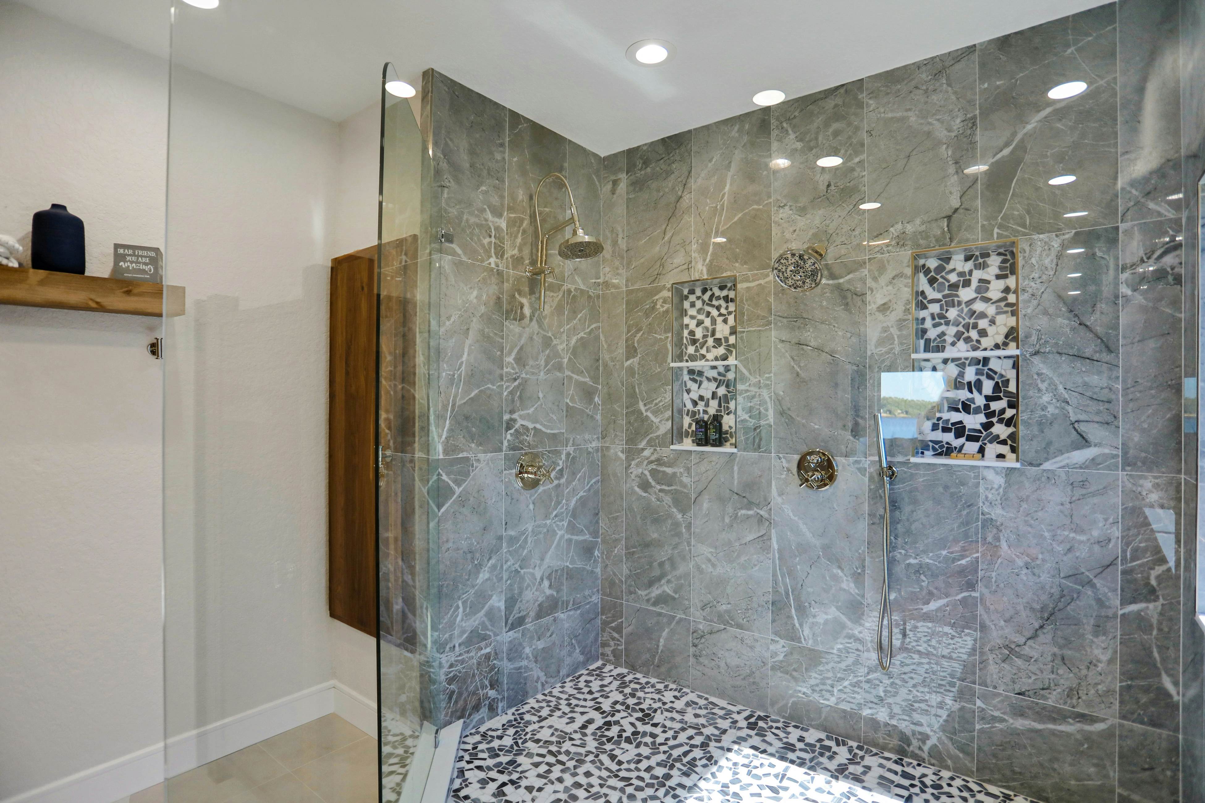 Luxurious waterfront home w pool game room dock