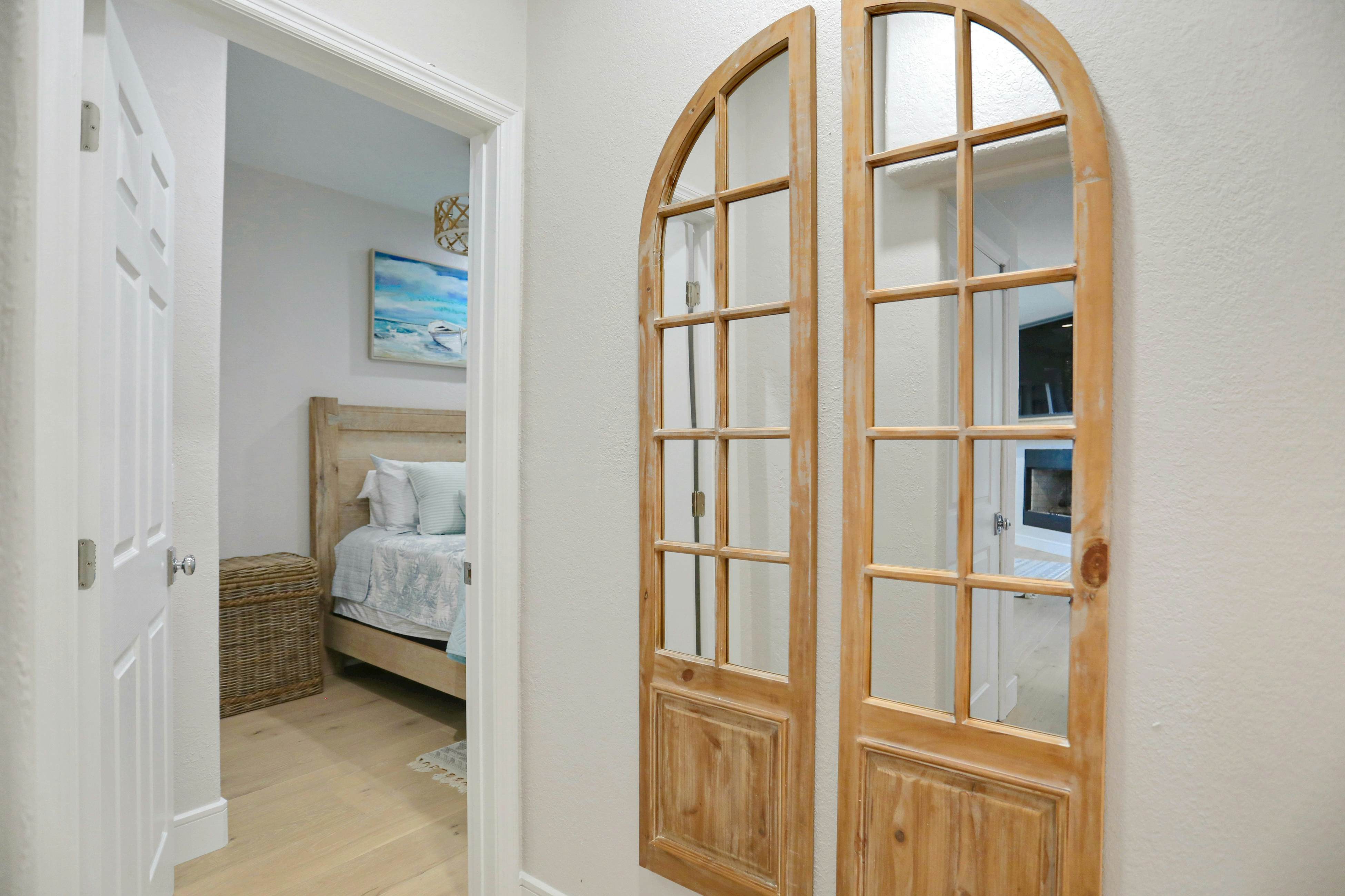 Luxurious waterfront home w pool game room dock