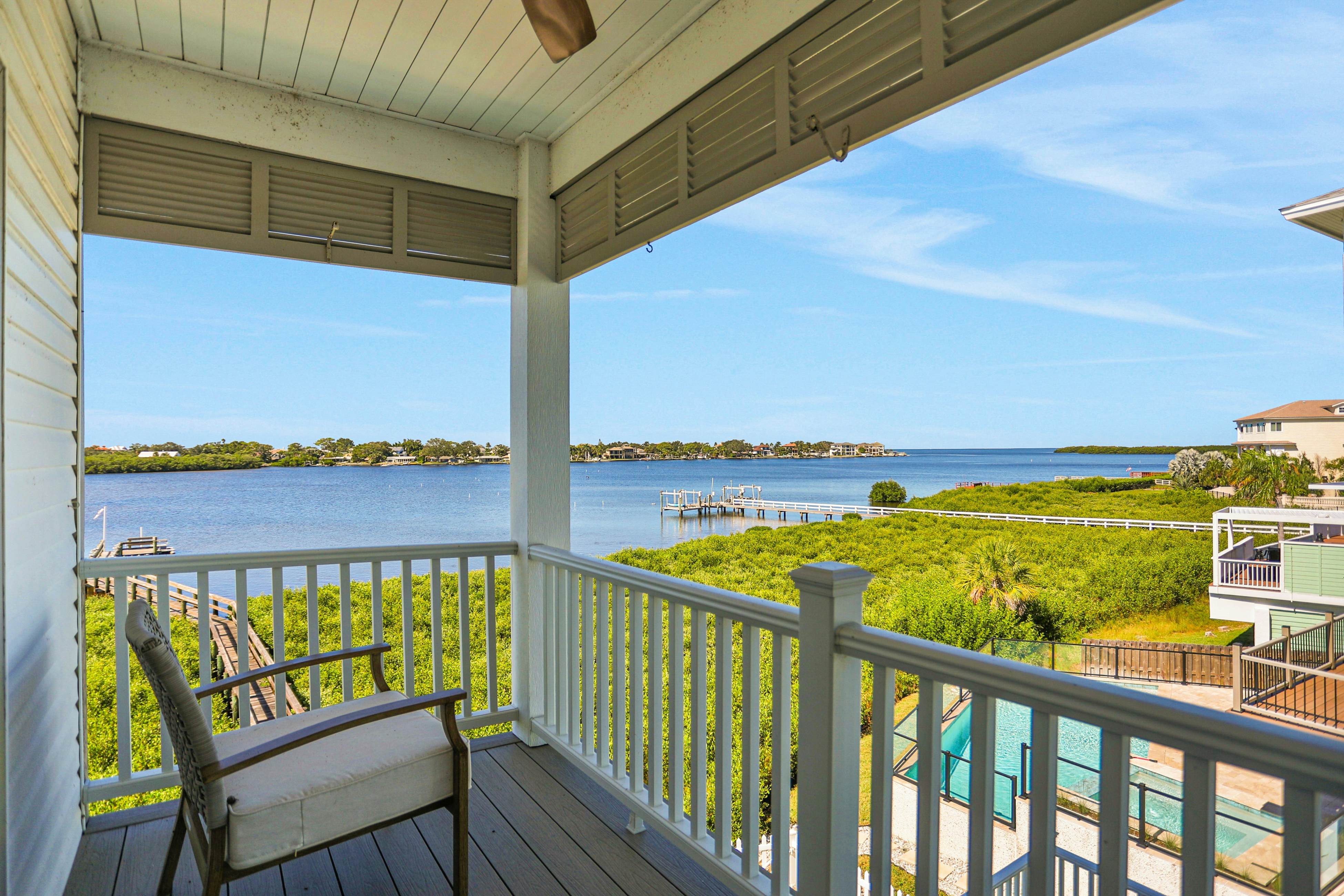 Luxurious waterfront home w pool game room dock