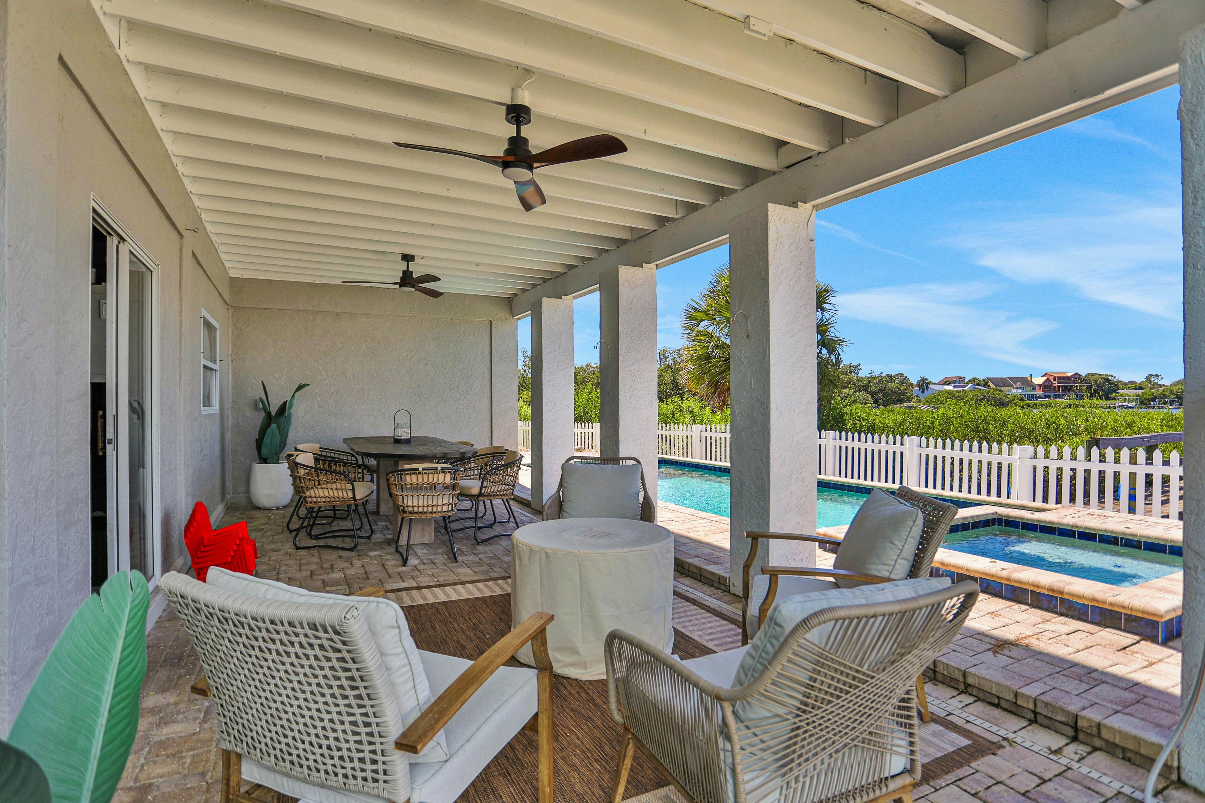 Luxurious waterfront home w pool game room dock
