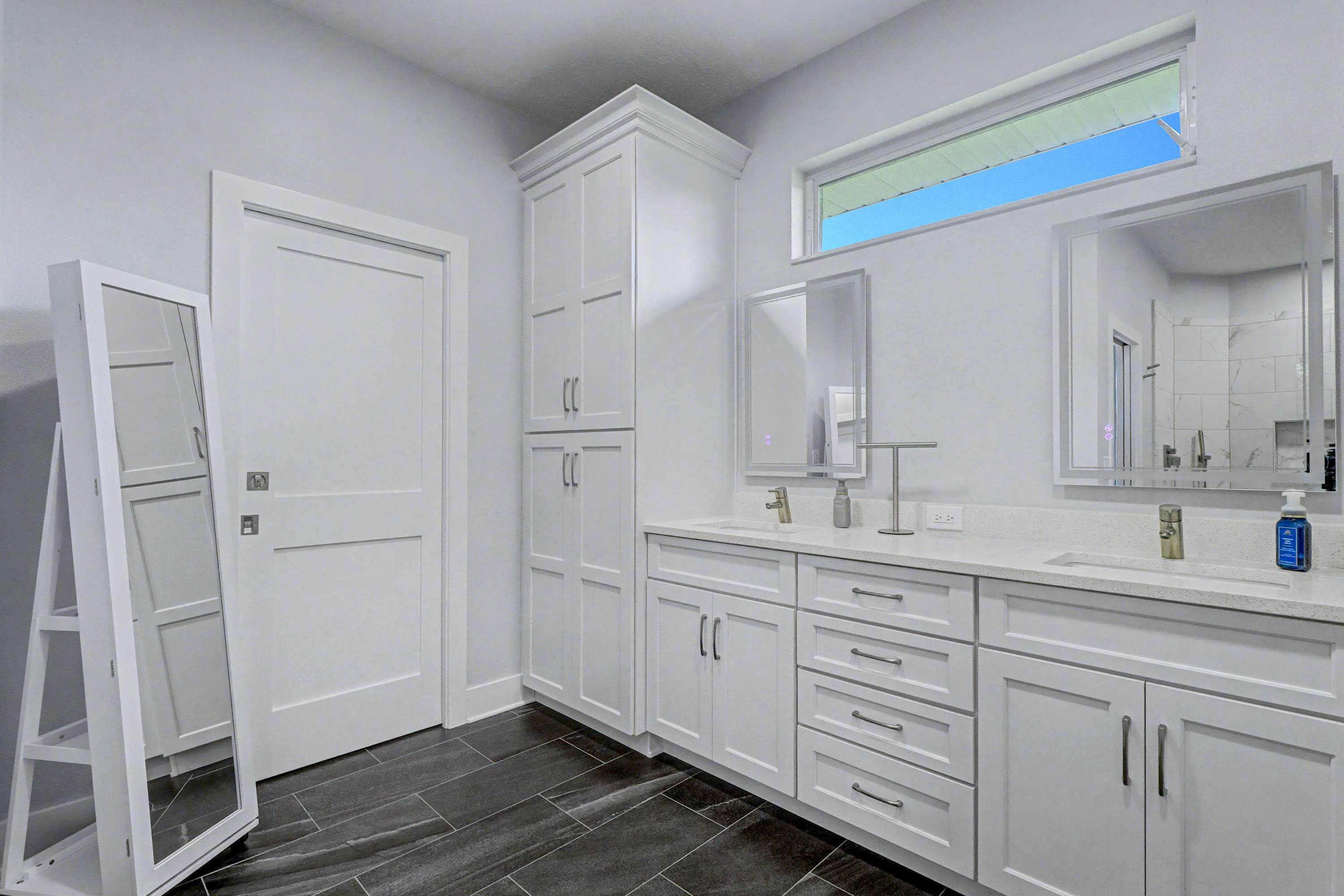 Palm Harbor Retreat with Pool, Firepit, Pool Table & Pet-Friendly