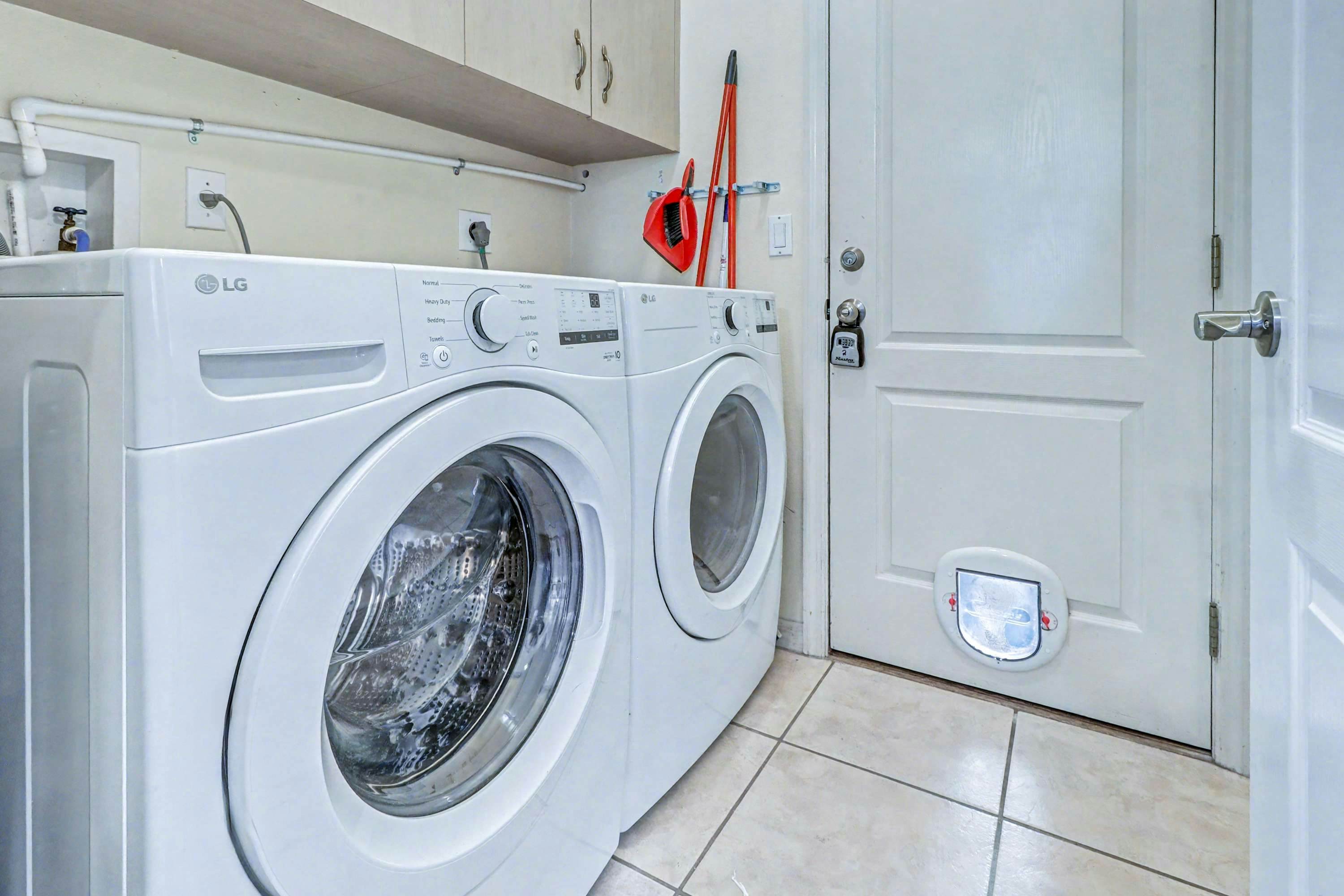 Palm Harbor Retreat with Pool, Firepit, Pool Table & Pet-Friendly