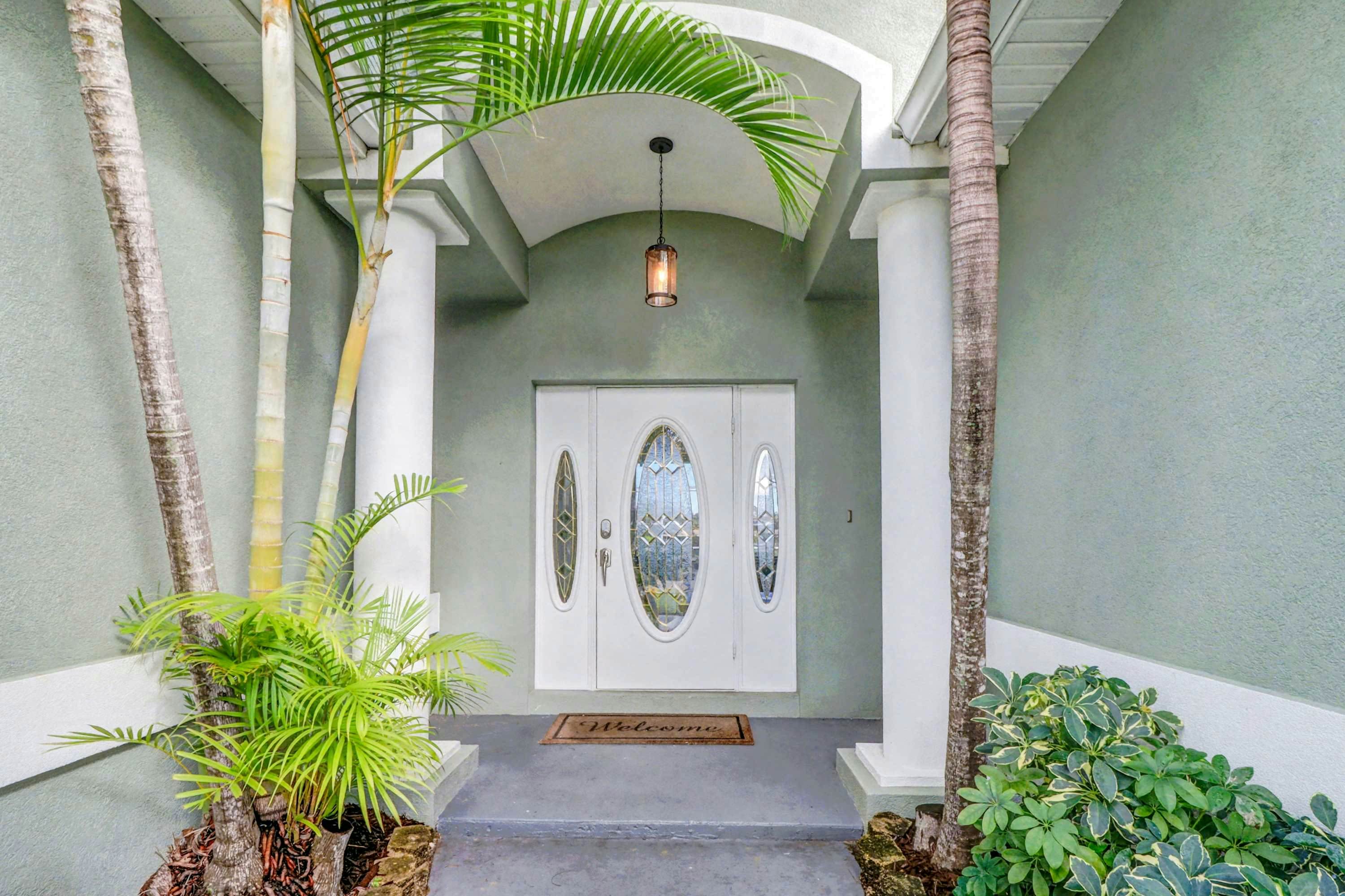 Palm Harbor Retreat with Pool, Firepit, Pool Table & Pet-Friendly