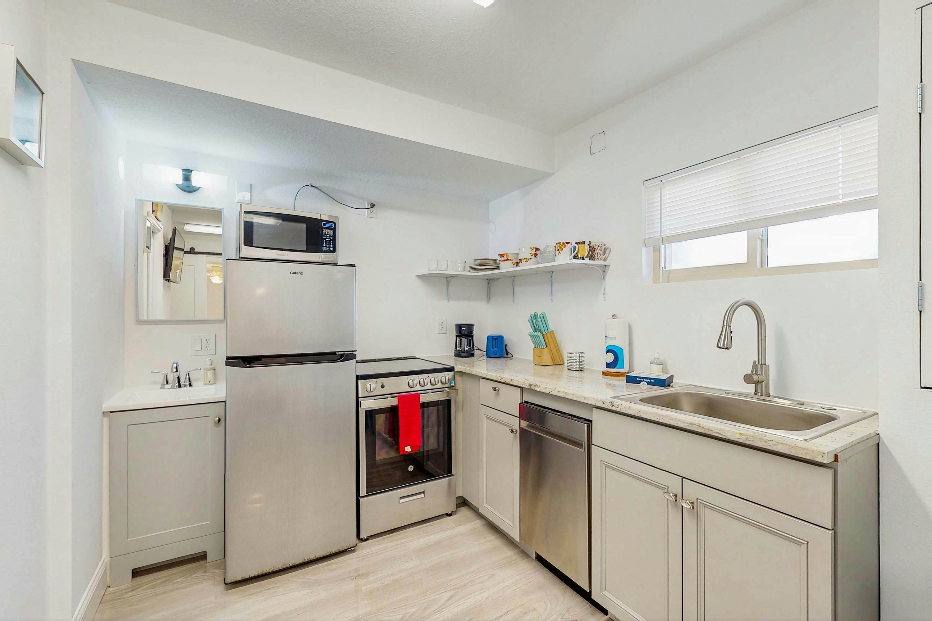 Beachfront condo with pool and island vibes