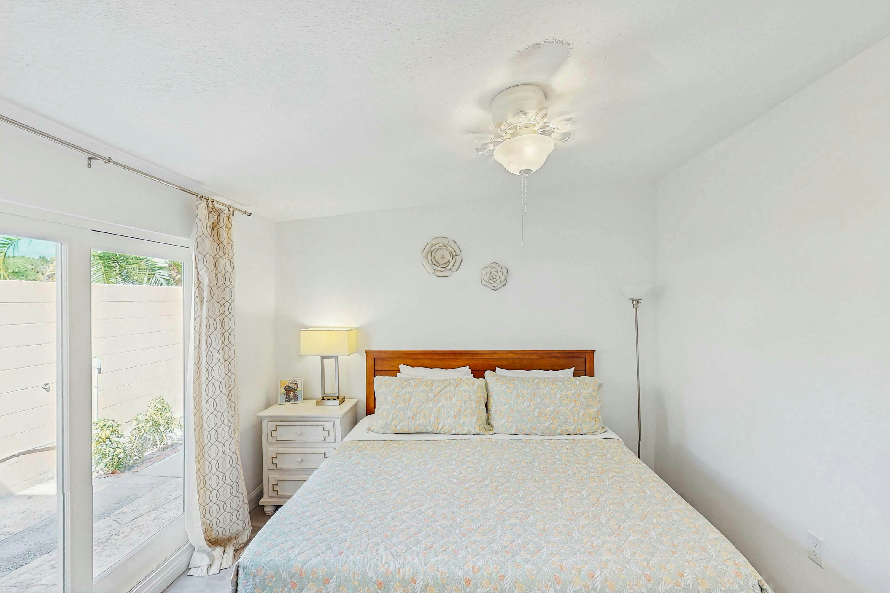 Beachfront condo with pool and island vibes