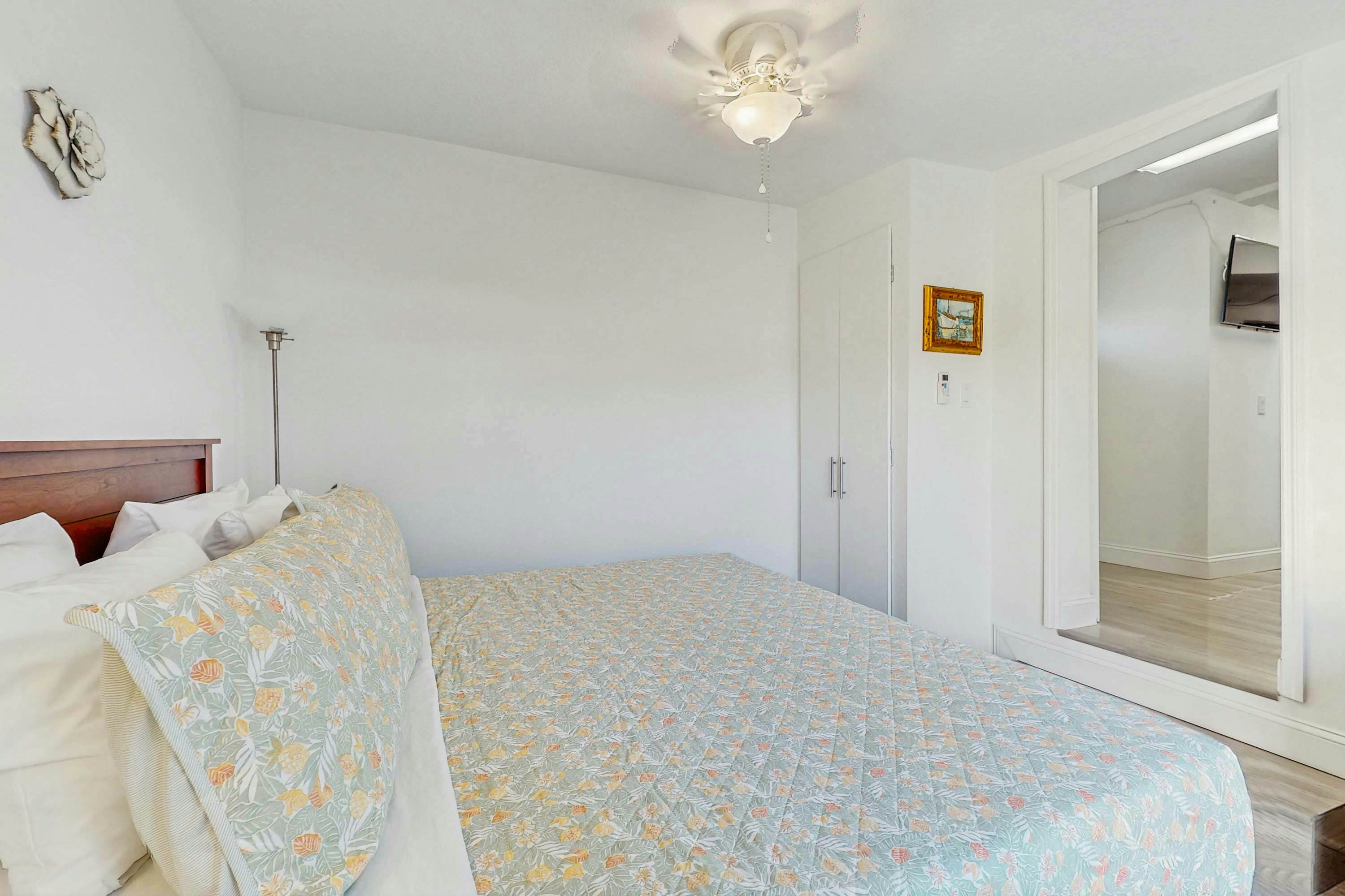 Beachfront condo with pool and island vibes