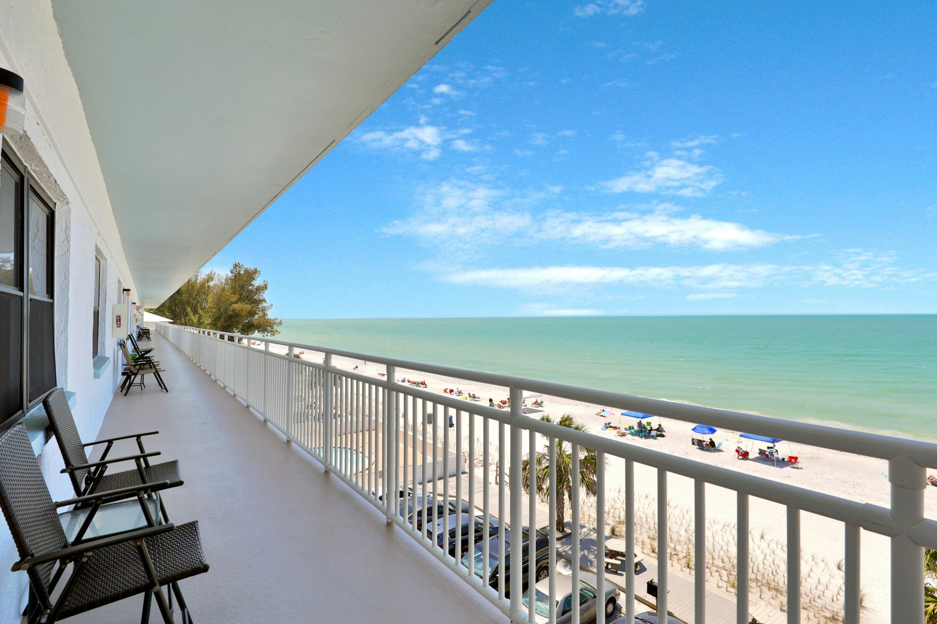 Bright, Gulf front condo just steps from the beach
