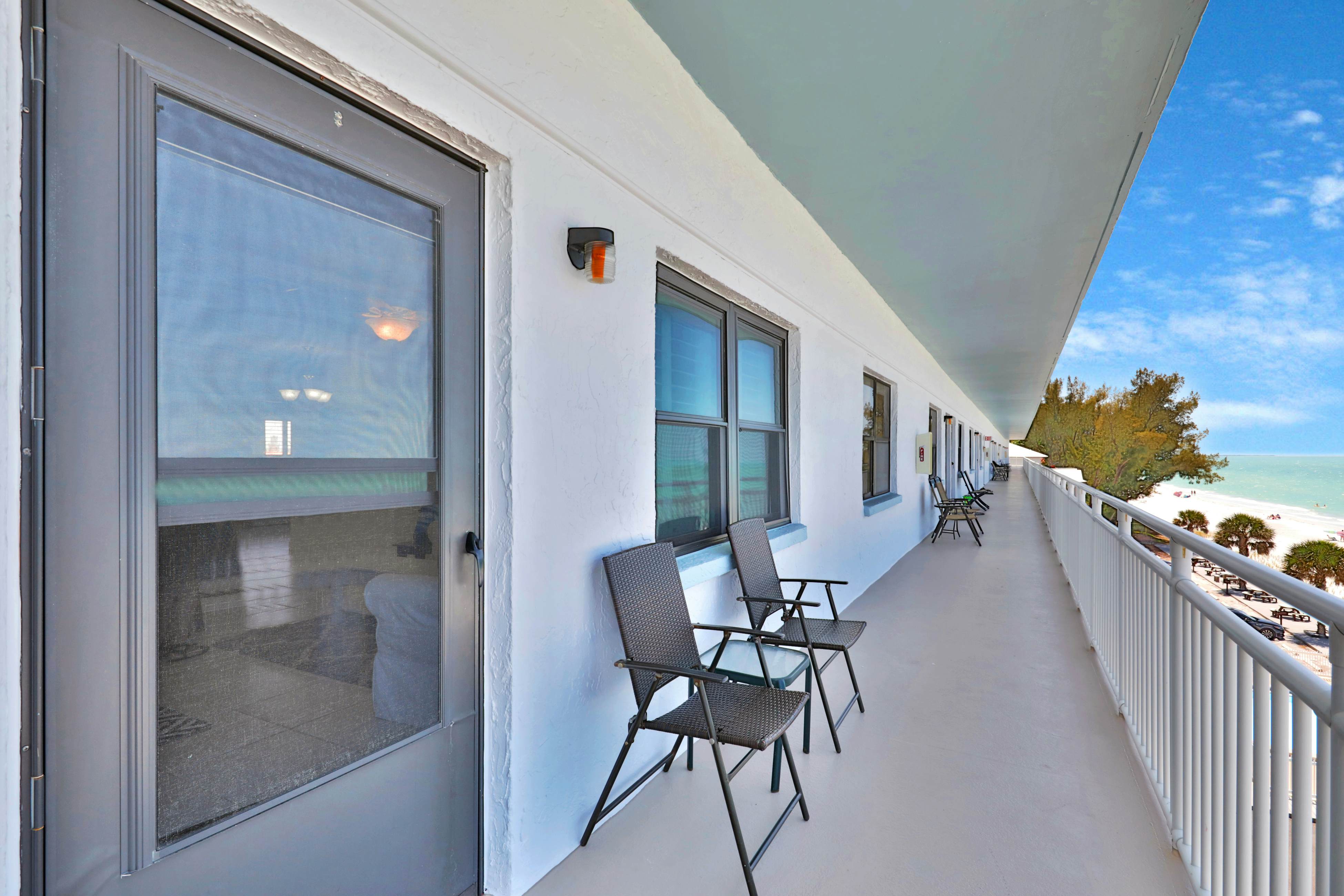 Bright, Gulf front condo just steps from the beach
