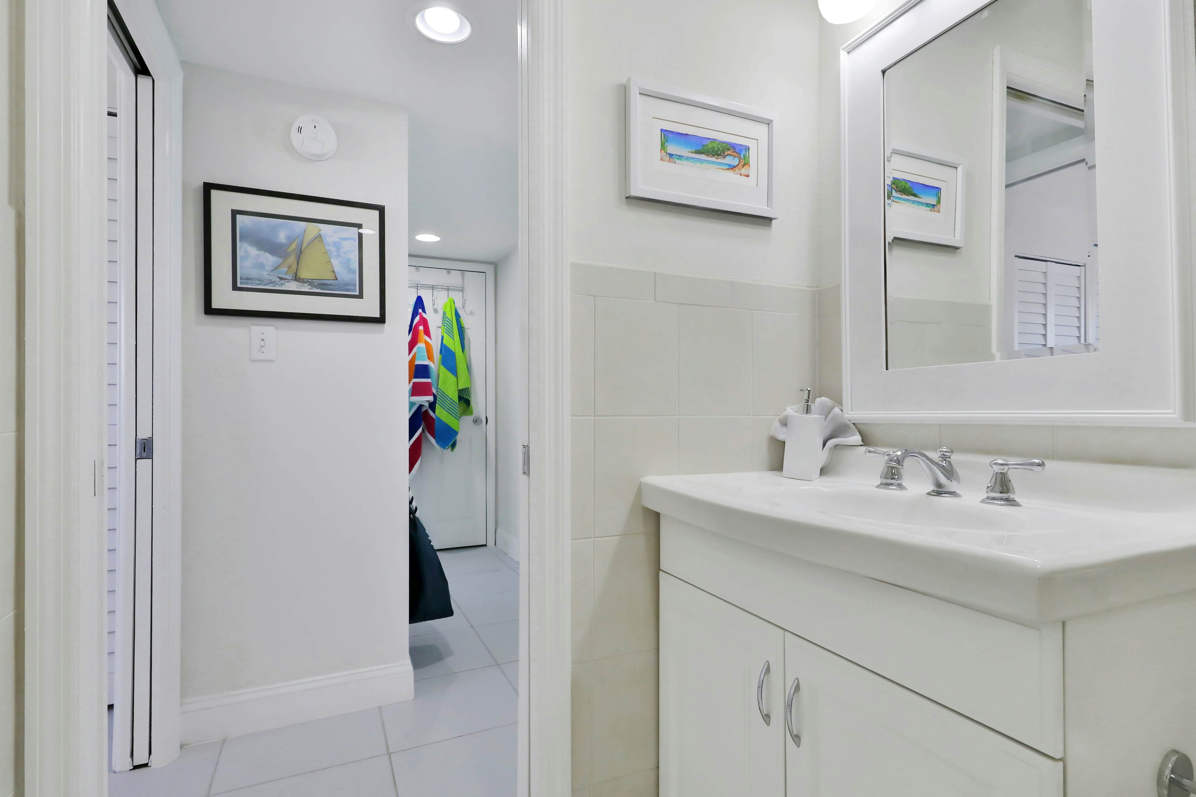 Bright, Gulf front condo just steps from the beach