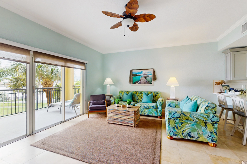 Water view condo with pool hot tub pier private balcony AC and washer dryer