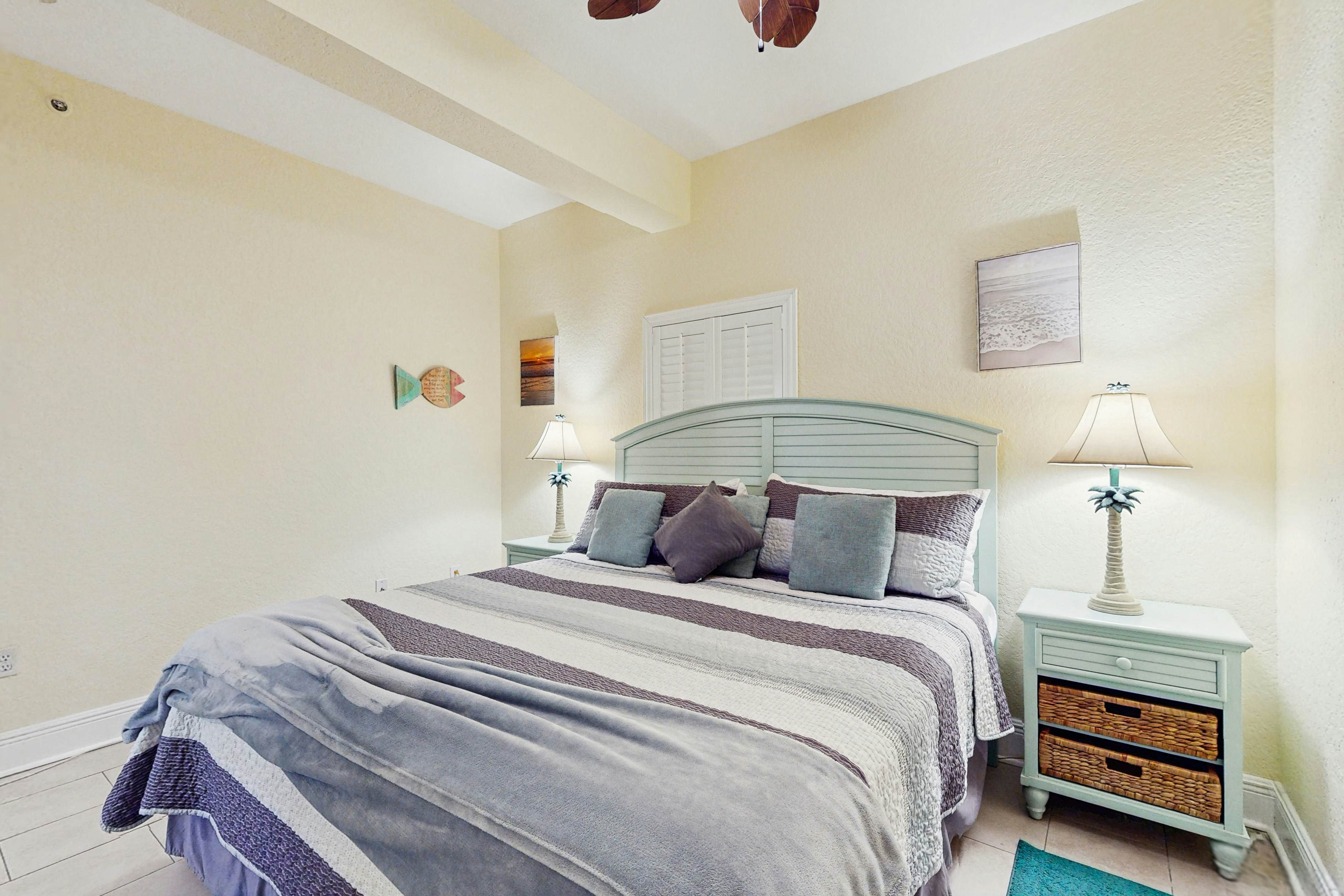 Water-view condo with pool, hot tub, pier, private balcony, AC, & washer/dryer