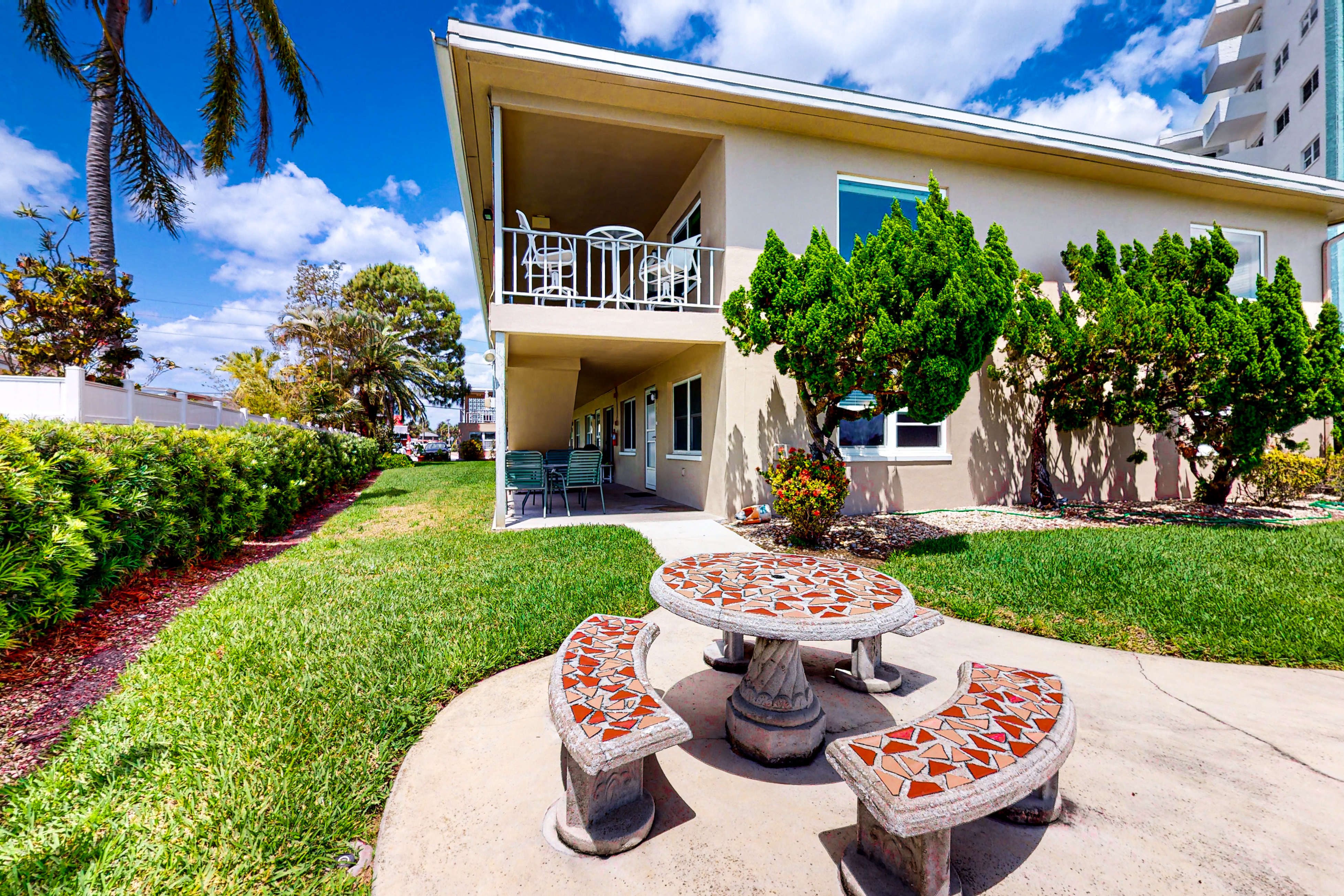 Bayfront 2nd floor condo in great location with water views dock WD balcony