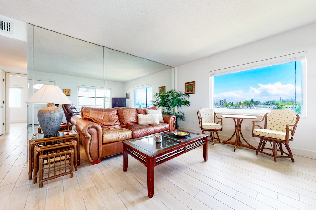 Bayfront 2nd floor condo in great location with water views dock WD balcony