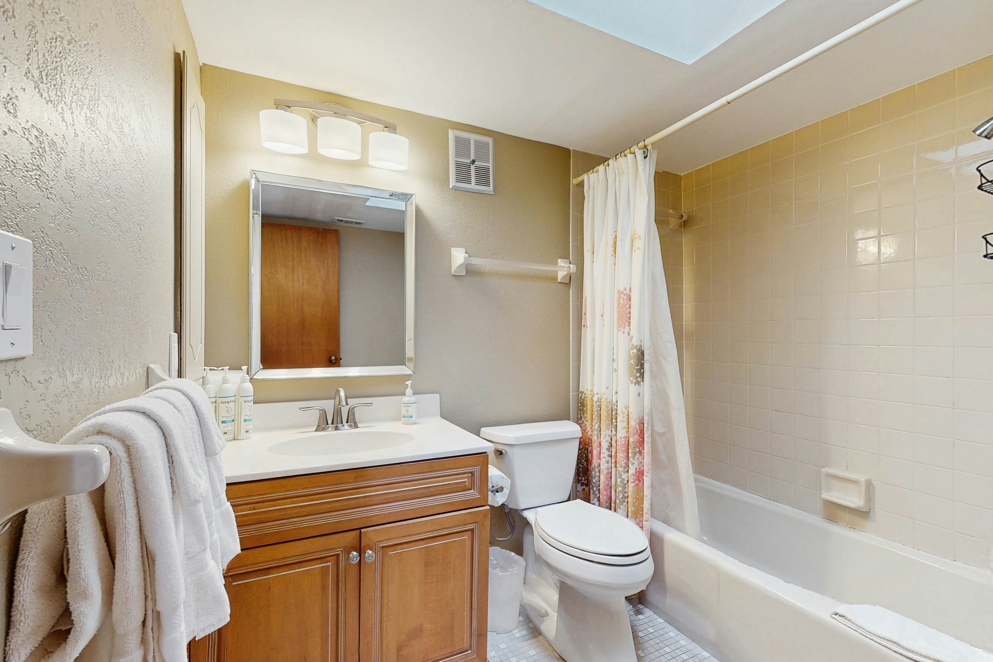 3rd-floor beachfront condo with beach access, pool, Gulf views, W/D, balcony, AC