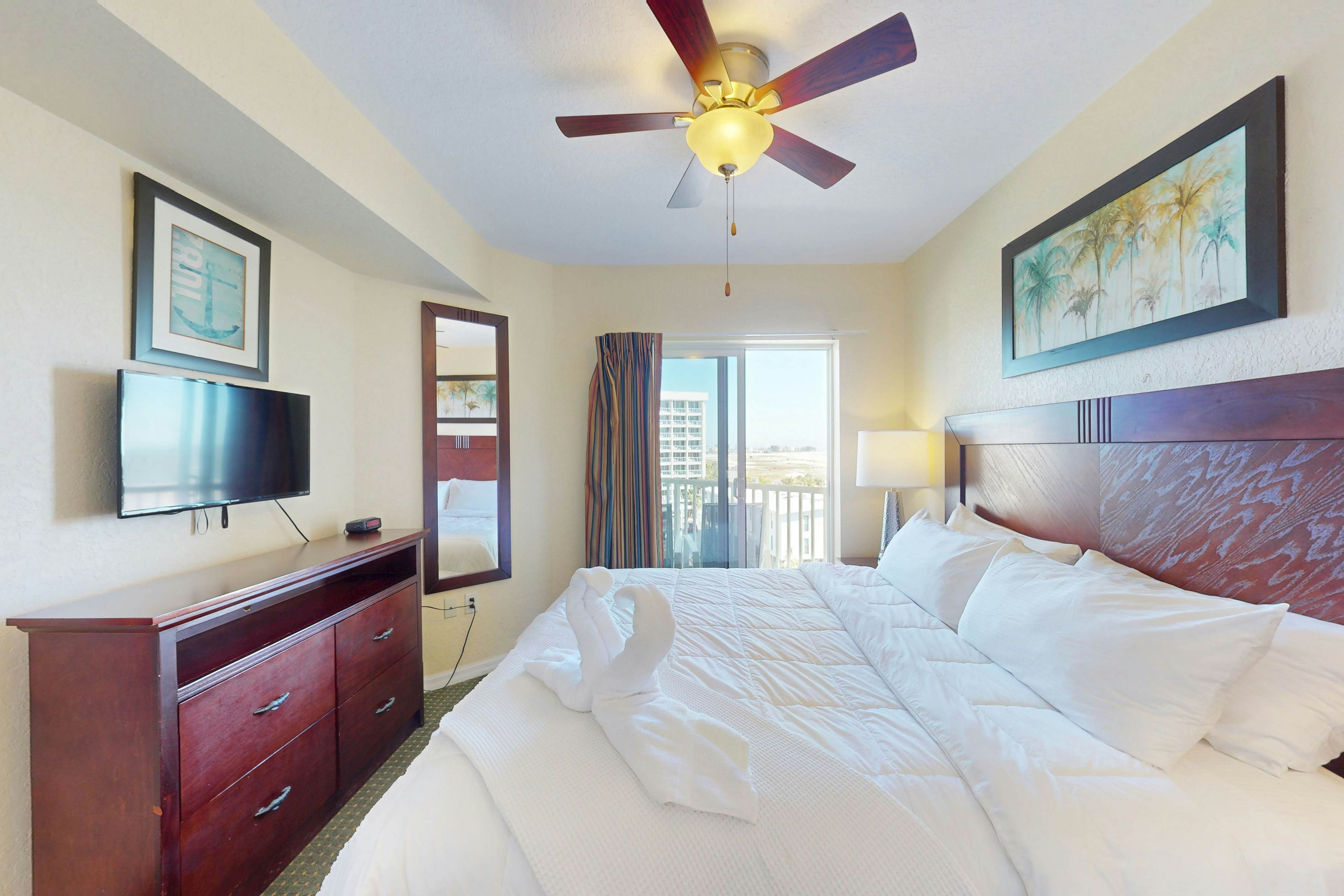 Beachfront and family friendly condo with two pools & hot tub- steps to the Gulf