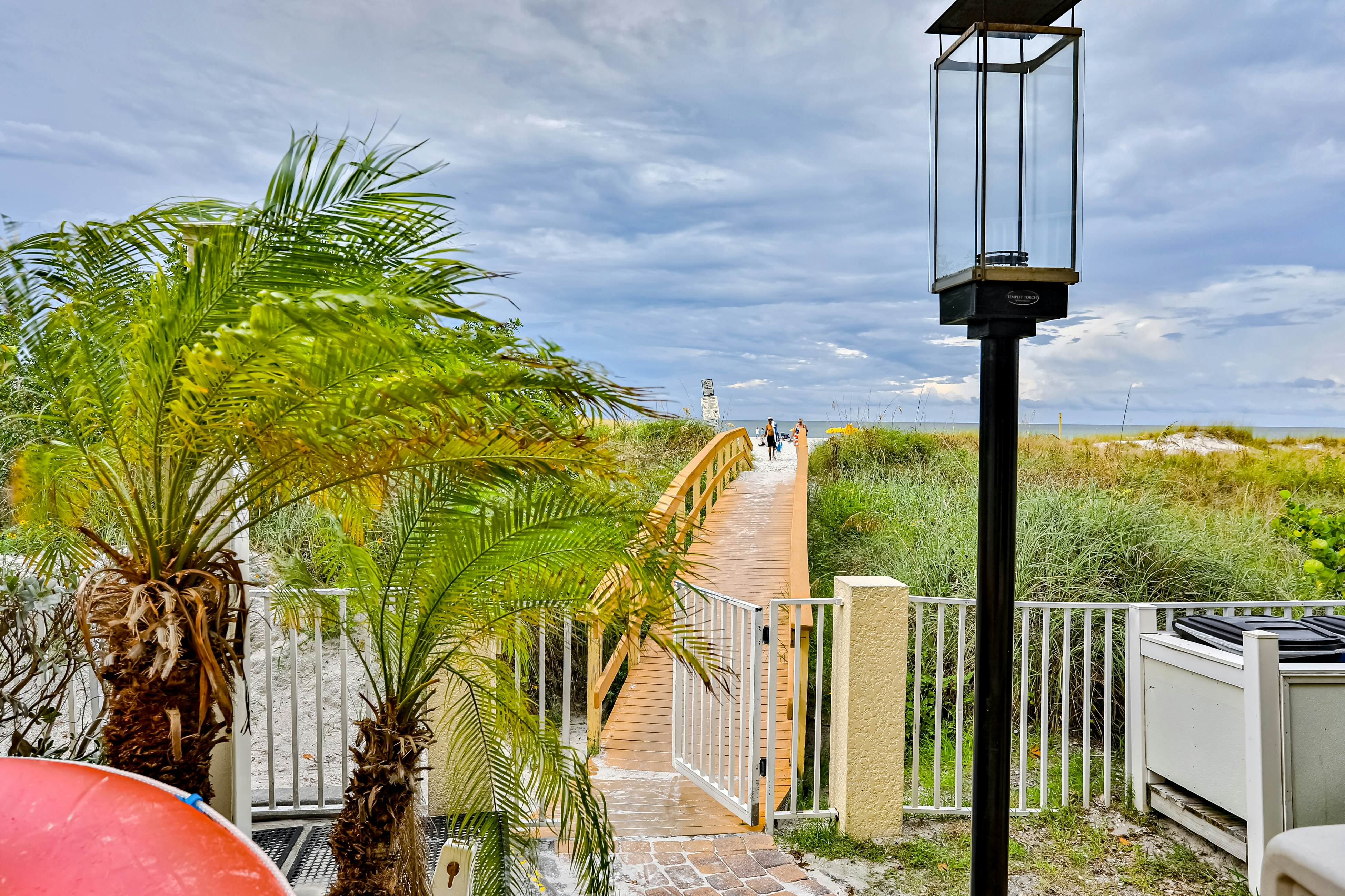 Beachfront and family friendly condo with two pools & hot tub- steps to the Gulf