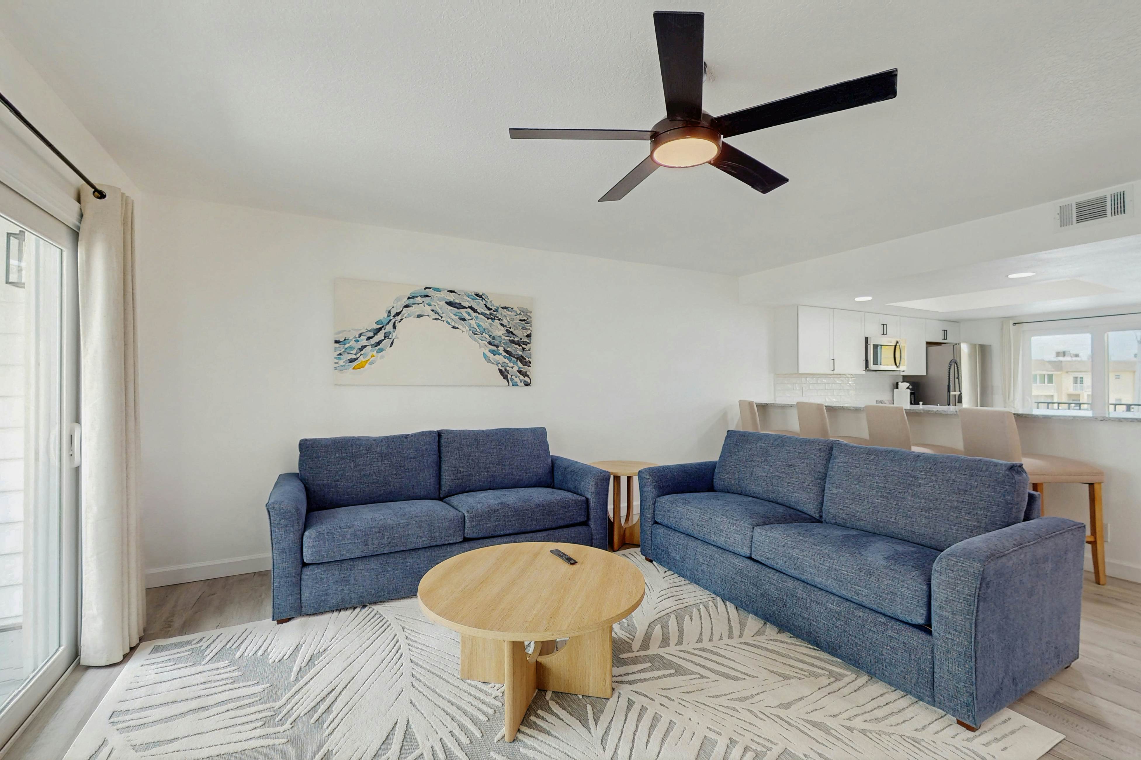 Spacious and dog friendly, close to the Gulf and beaches, AC, WIFI and WD