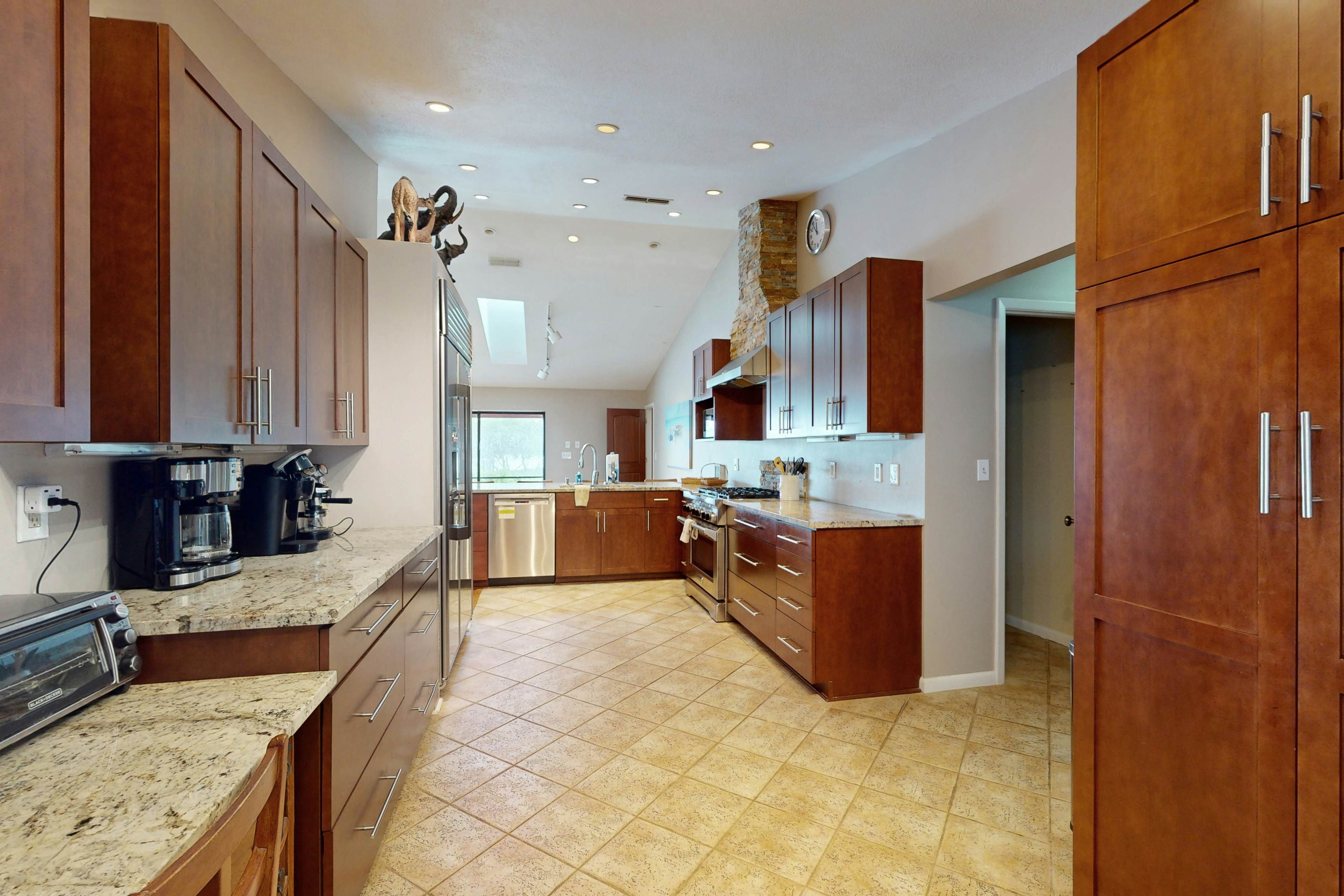 Harbor Isle Waterfront Retreat | Home Office & Private Pool | Kayaks & Canoe