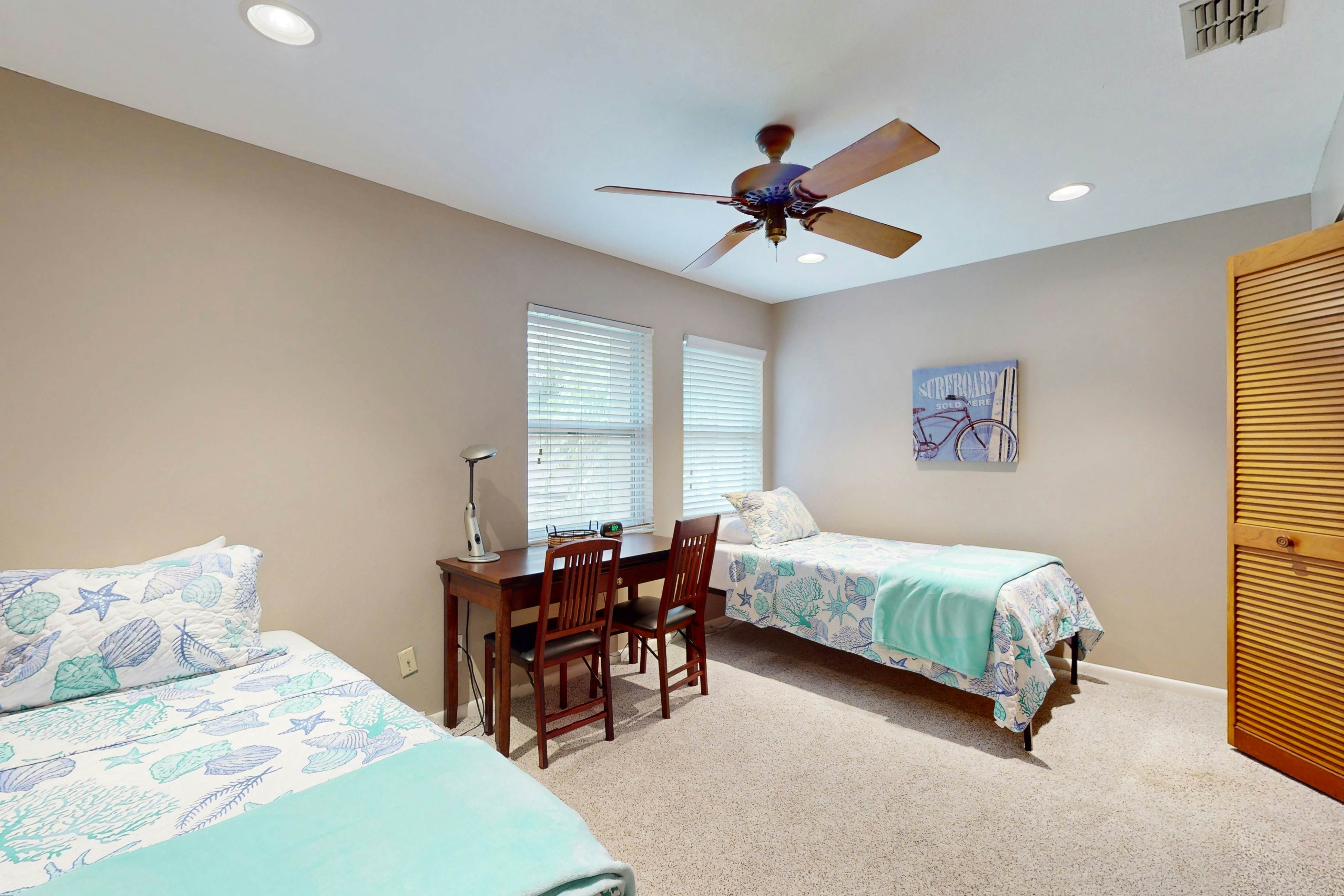 Harbor Isle Waterfront Retreat | Home Office & Private Pool | Kayaks & Canoe