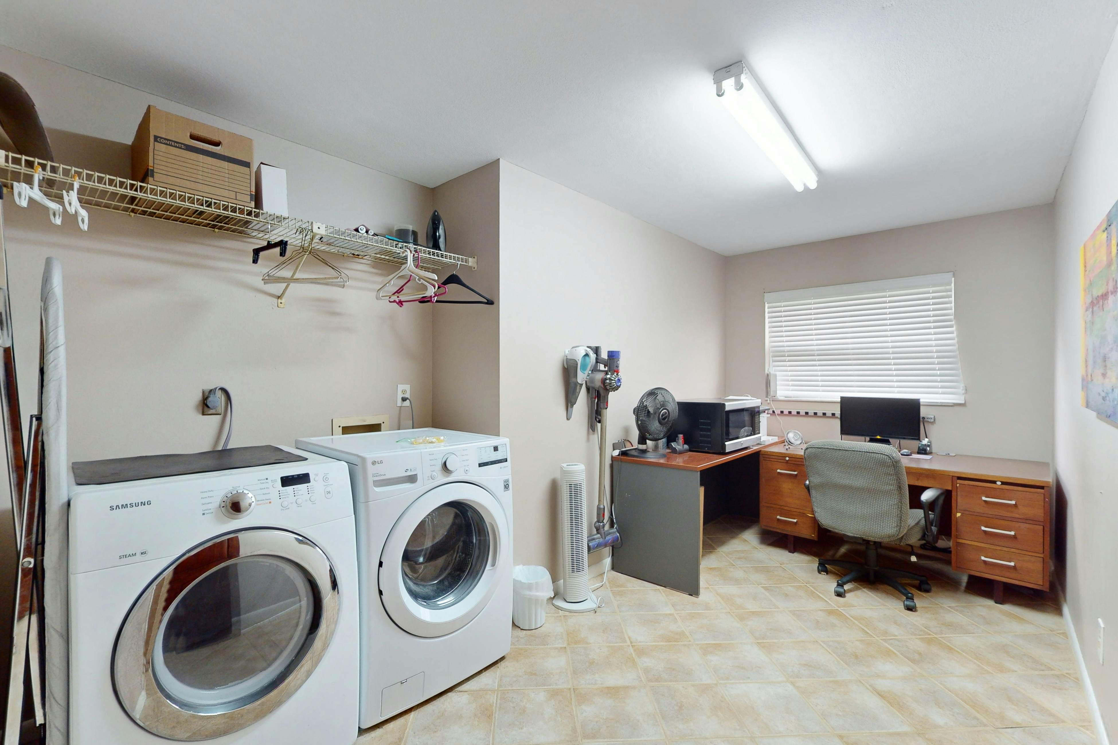 Harbor Isle Waterfront Retreat | Home Office & Private Pool | Kayaks & Canoe