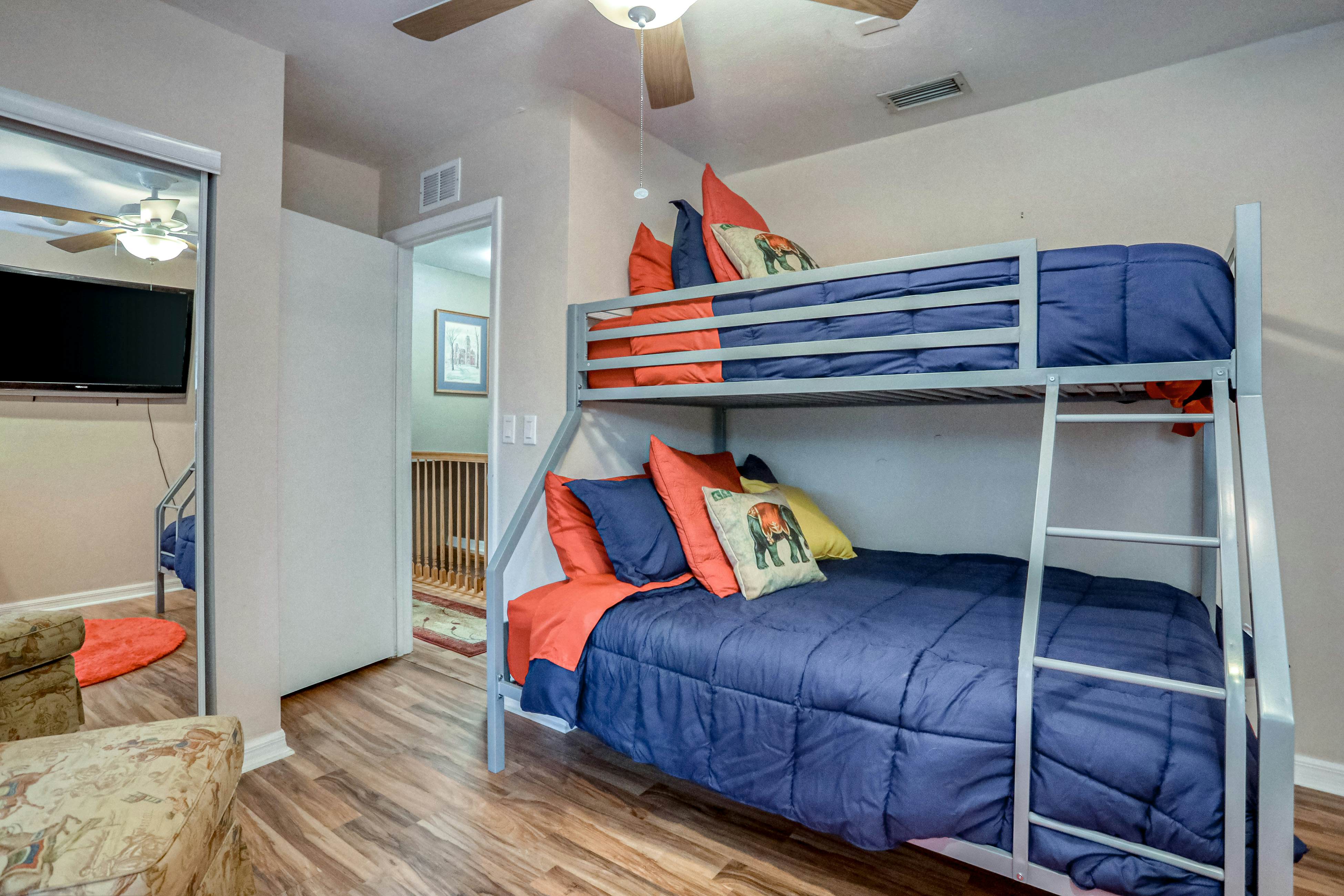 Riverfront retreat with pool/spa, outdoor kitchen, firepit, dock, sauna & games