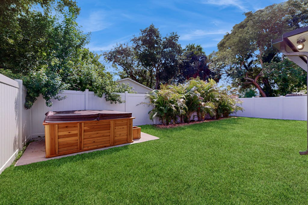 Fully renovated family friendly with covered patio hot tub central location