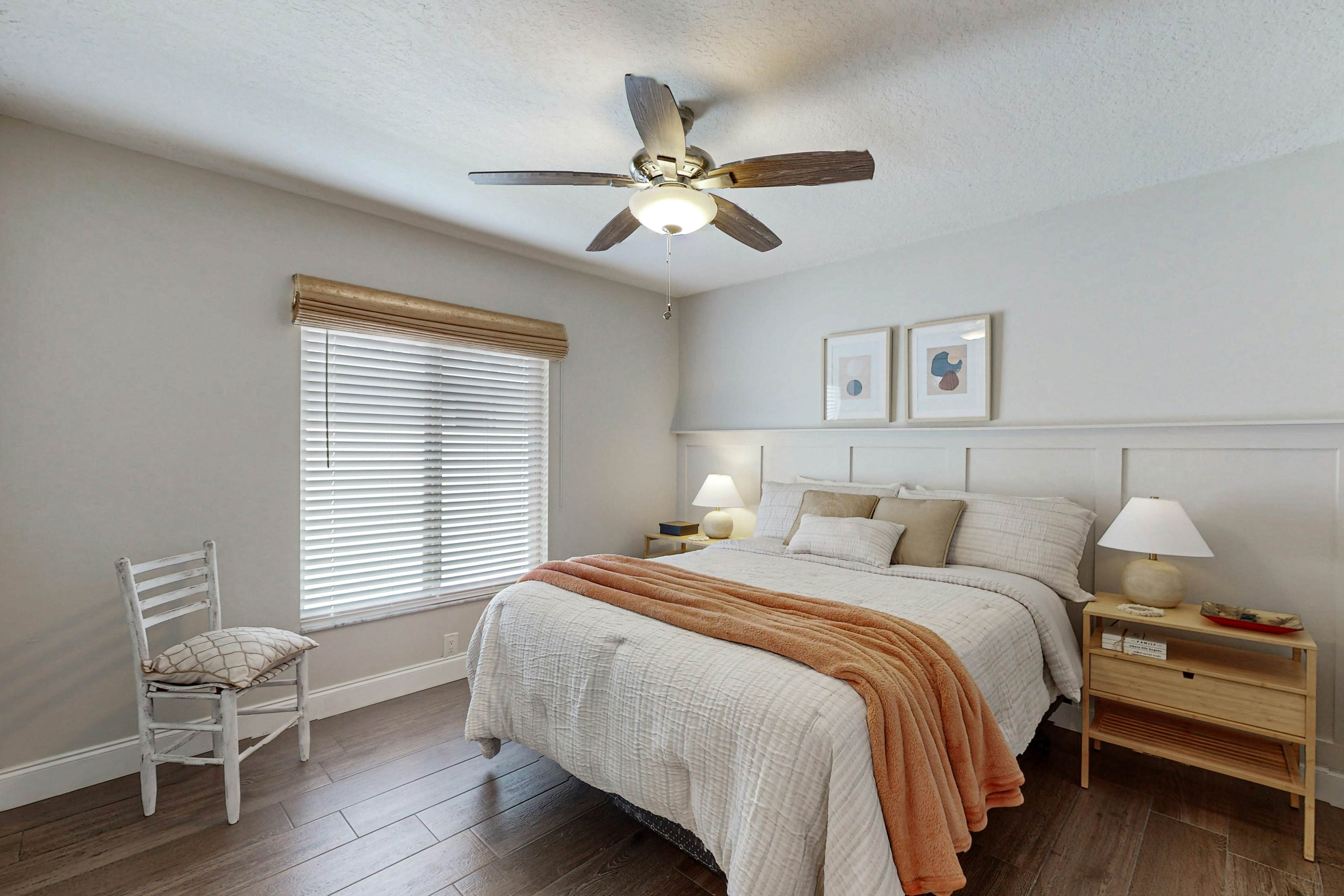 Fully renovated family friendly with covered patio hot tub central location