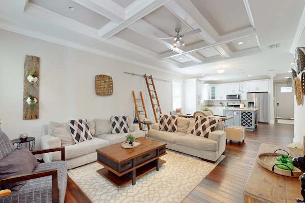 Brand New Luxury Home w Pool Spa Washer Dryer and Gourmet Kitchen