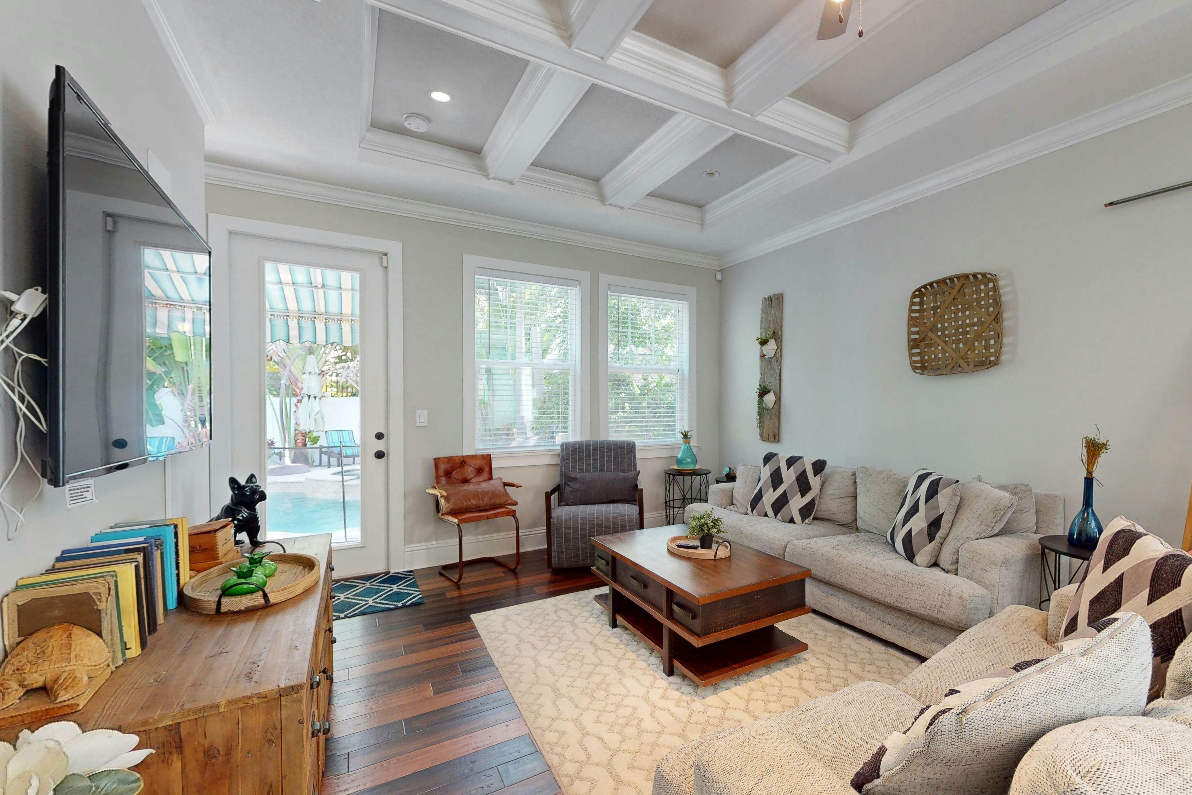 Brand-New Luxury Home w/ Pool Spa, Washer/Dryer, & Gourmet Kitchen