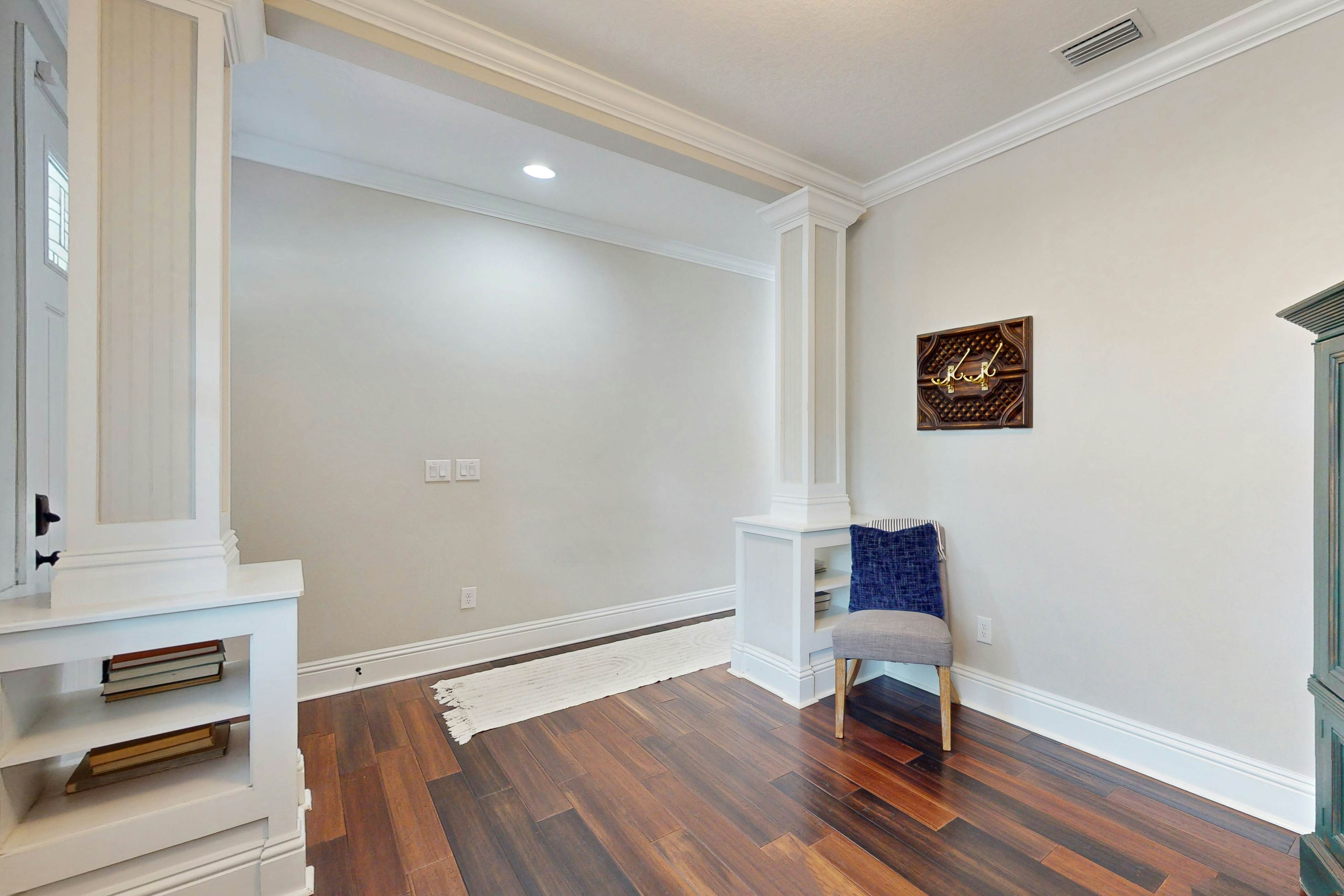 Brand-New Luxury Home w/ Pool Spa, Washer/Dryer, & Gourmet Kitchen