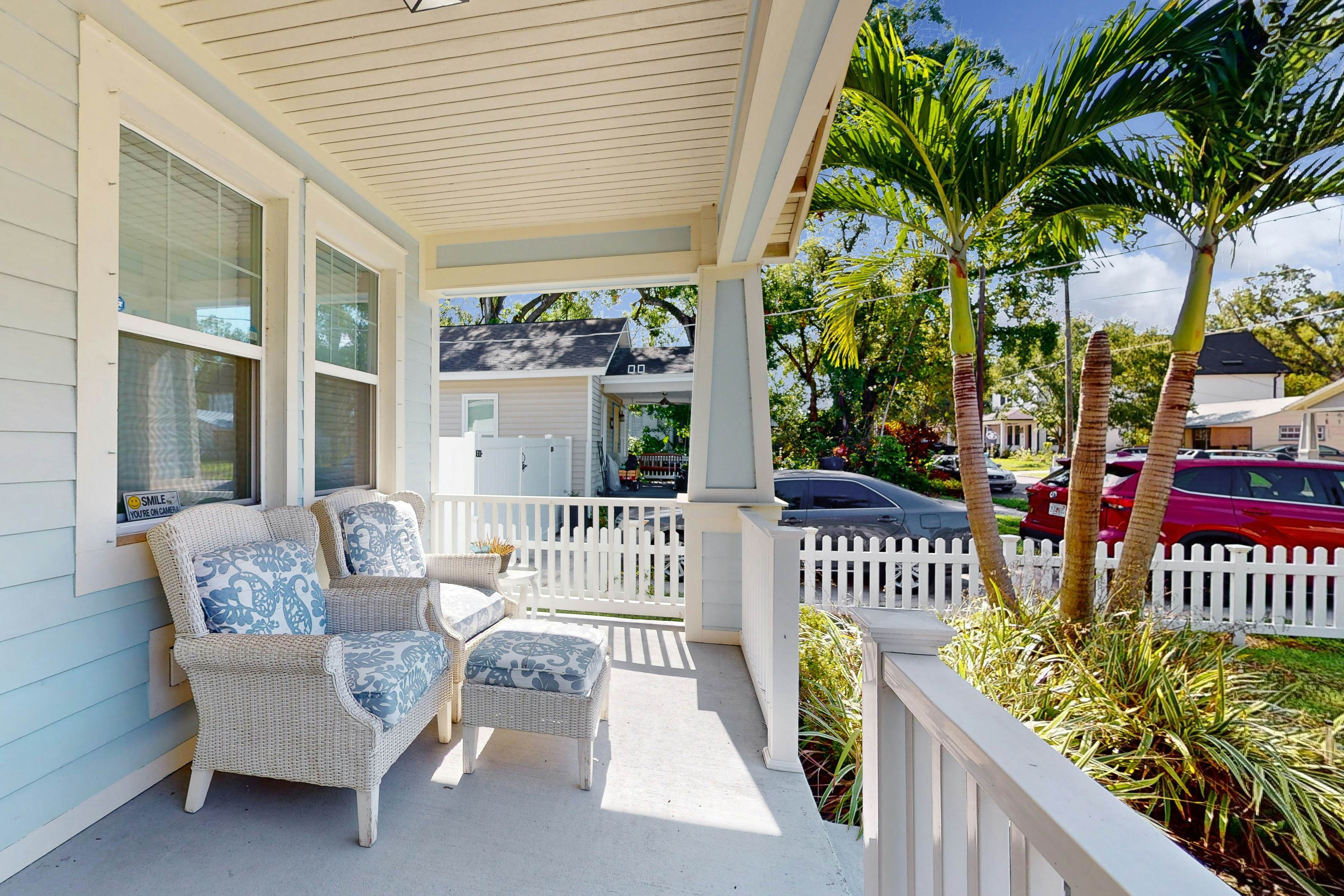 Brand-New Luxury Home w/ Pool Spa, Washer/Dryer, & Gourmet Kitchen