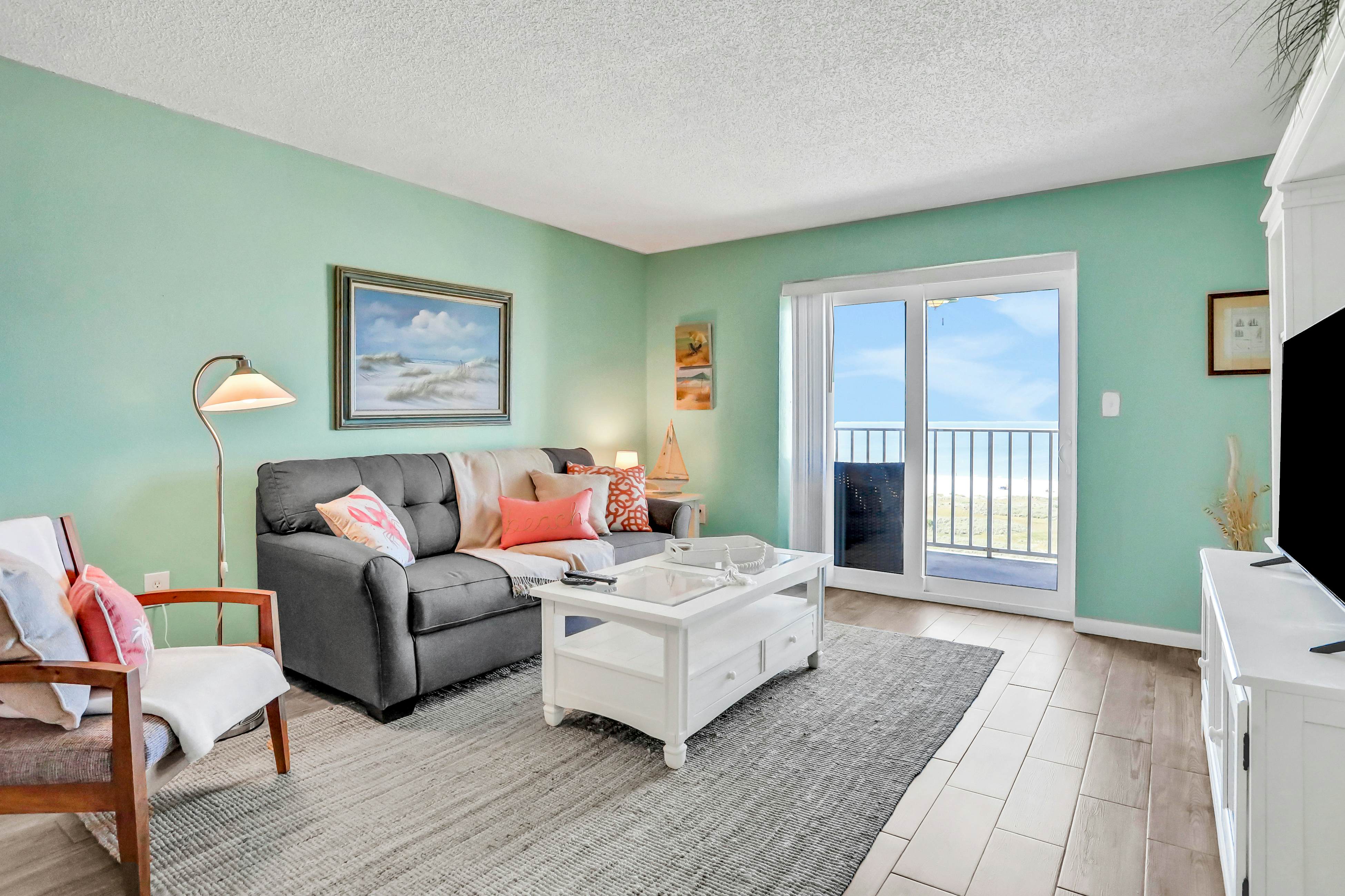 Gulf-front condo near golf with beach access & heated pool - snowbird-friendly