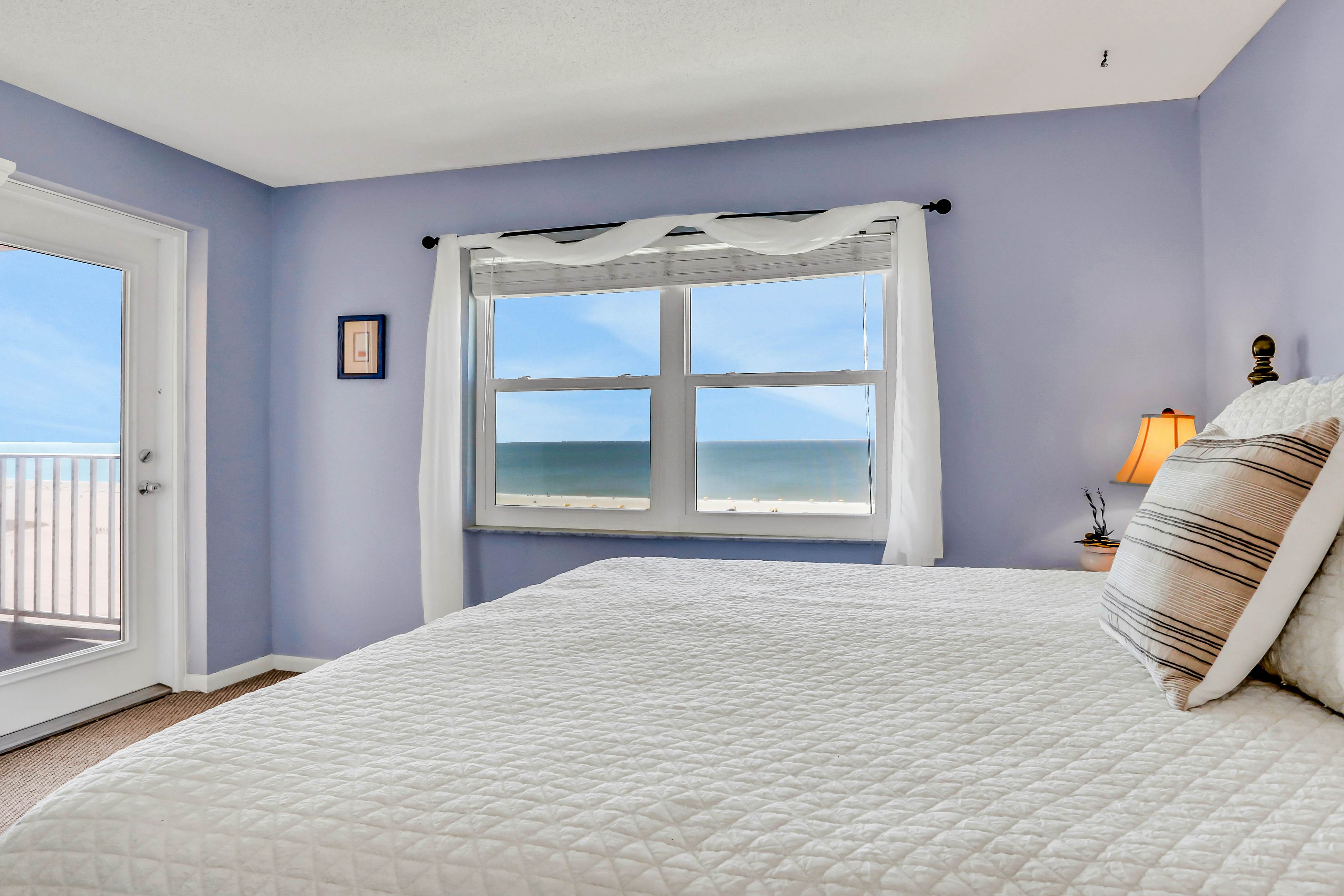 Gulf-front condo near golf with beach access & heated pool - snowbird-friendly