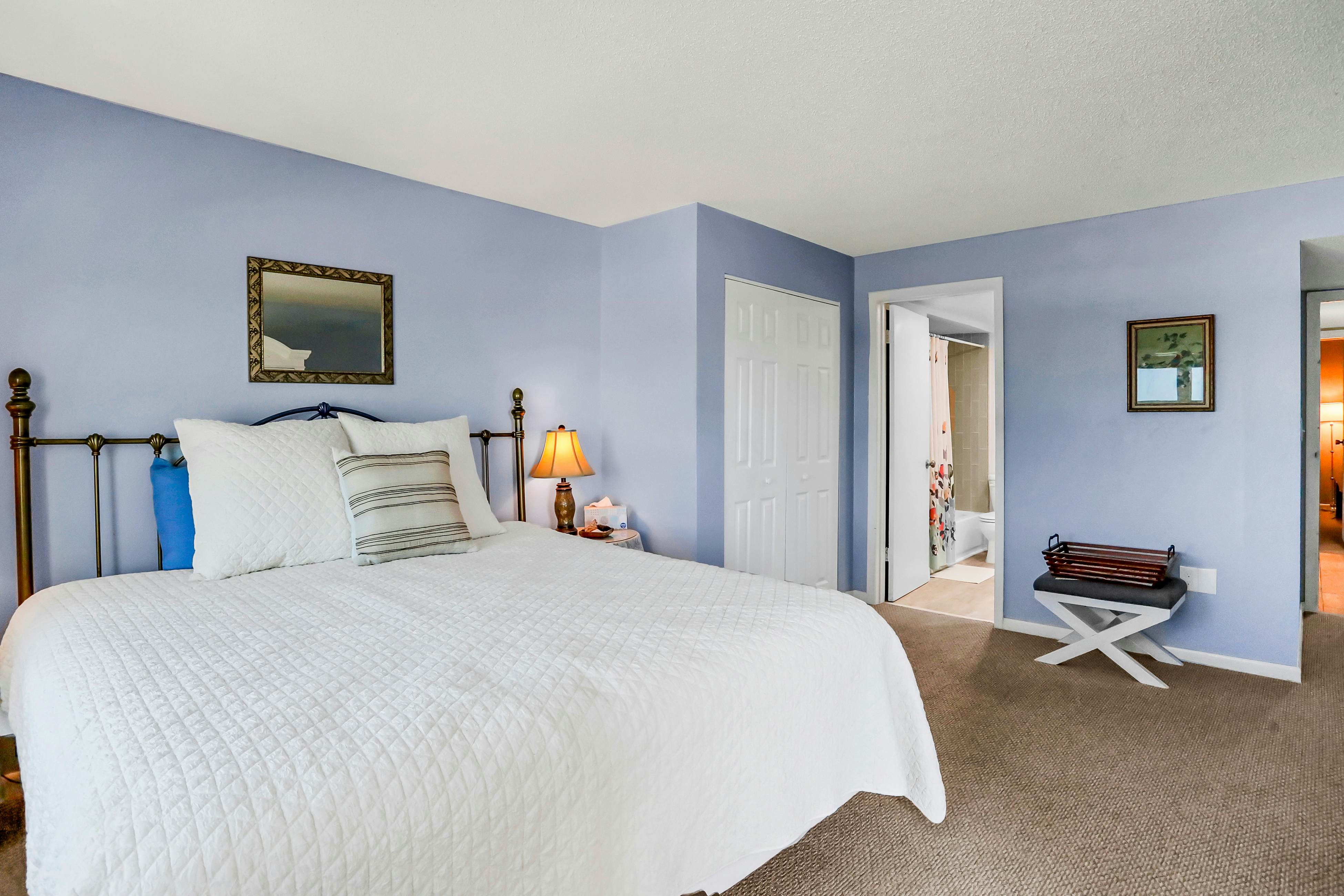 Gulf-front condo near golf with beach access & heated pool - snowbird-friendly