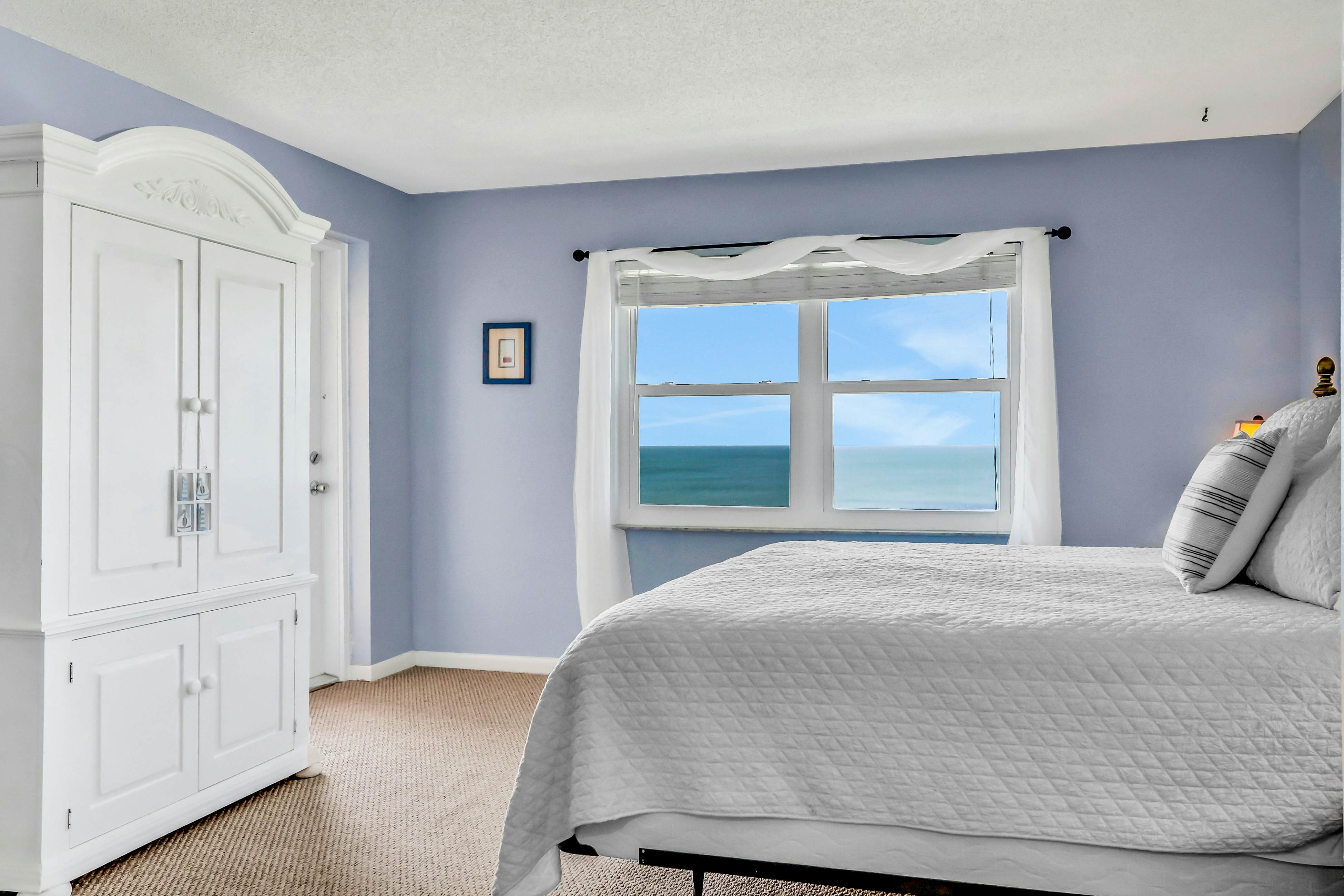 Gulf-front condo near golf with beach access & heated pool - snowbird-friendly