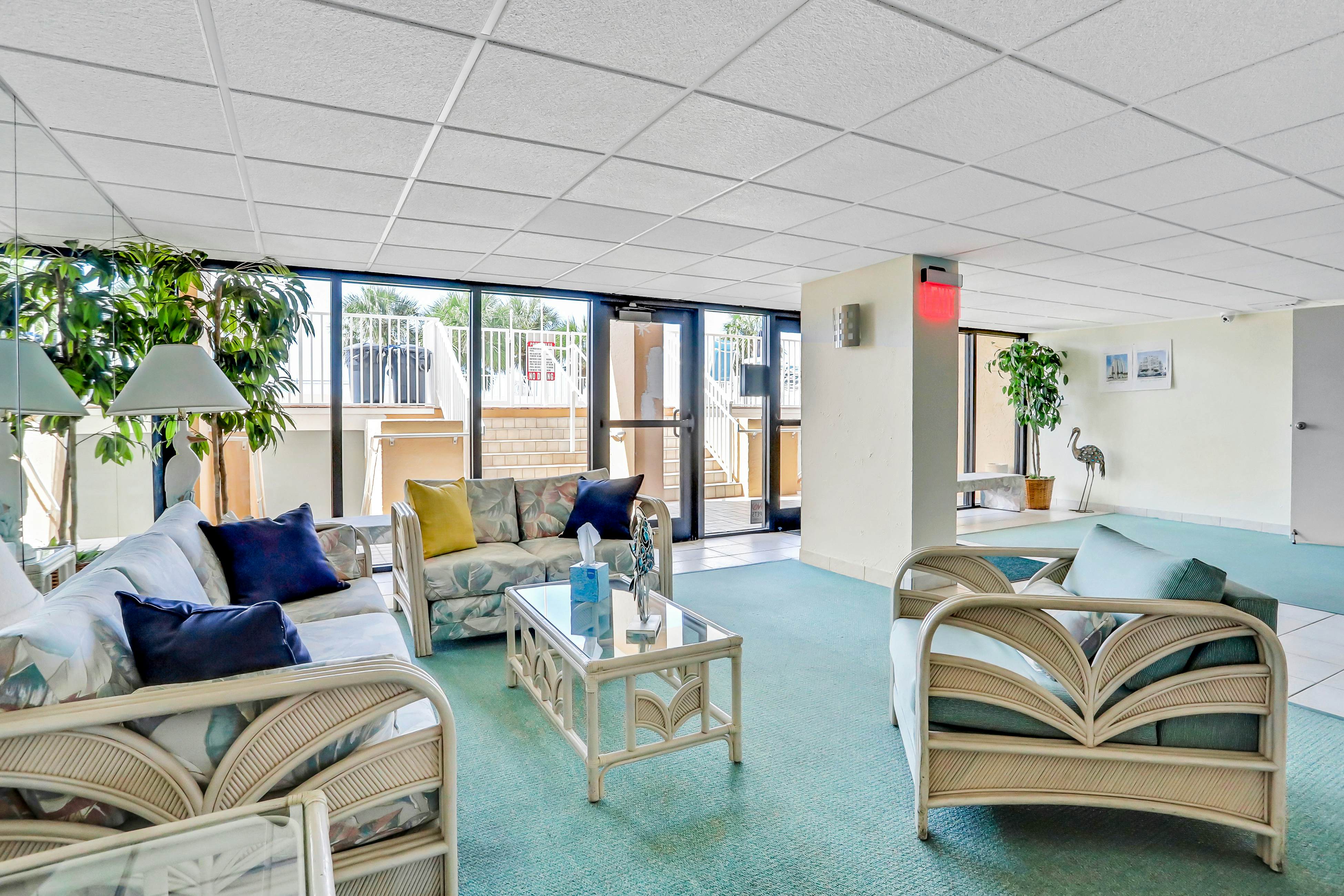 Gulf-front condo near golf with beach access & heated pool - snowbird-friendly